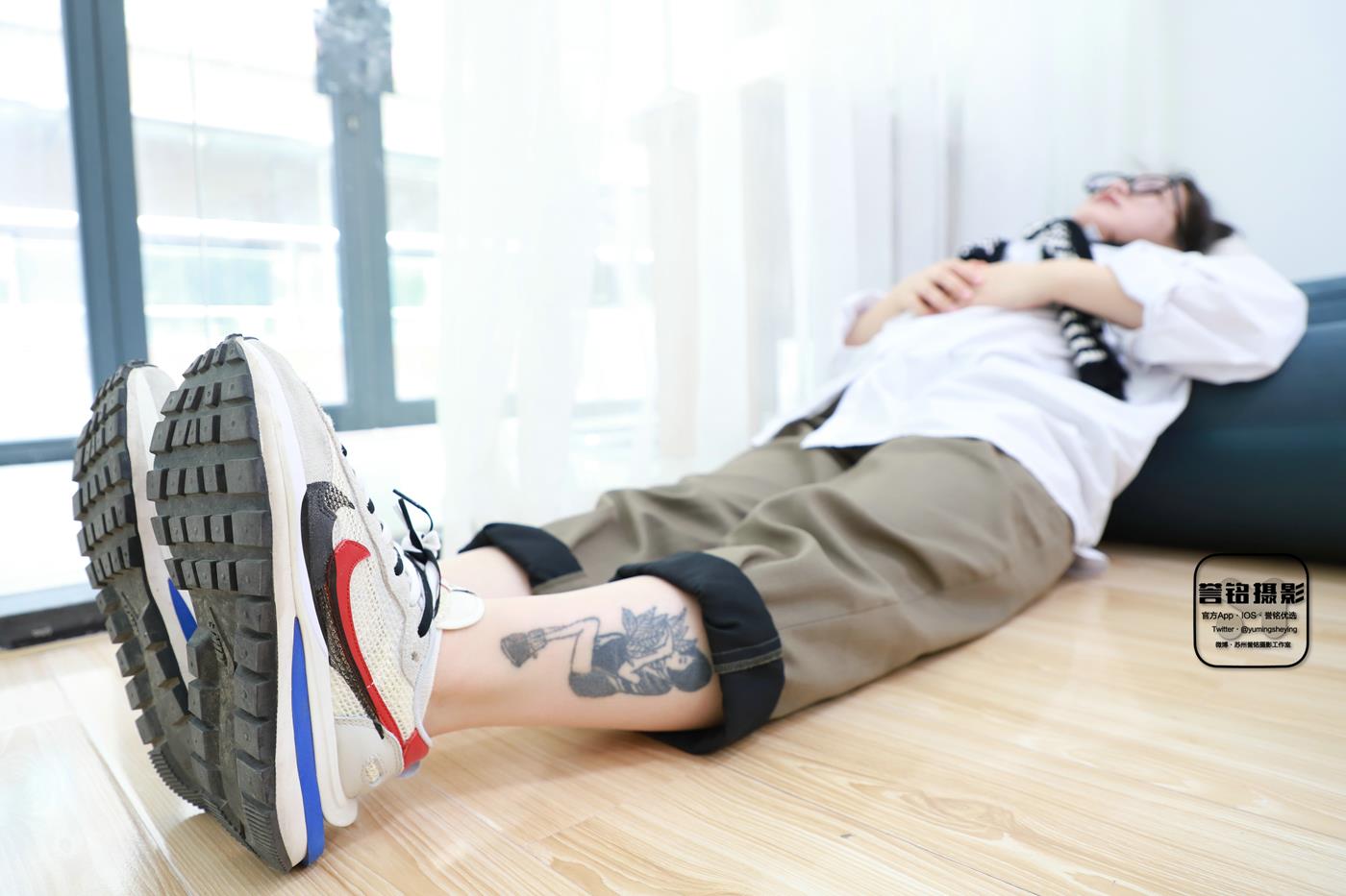 图片[89]-[誉铭传媒]袜足摄影 2022年《2022微信群第4套》[90P] – 速更版-美库