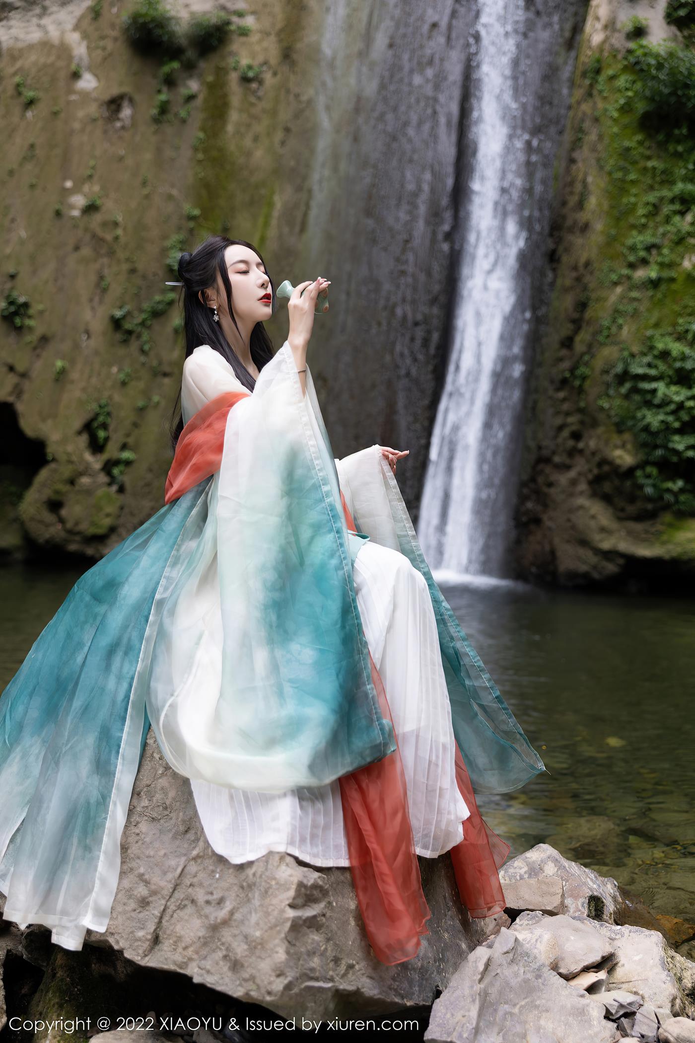 图片[10]-[XIAOYU语画界] 2022.10.25 VOL.889 王馨瑶yanni 杭州旅拍[64P] – 速更版-美库