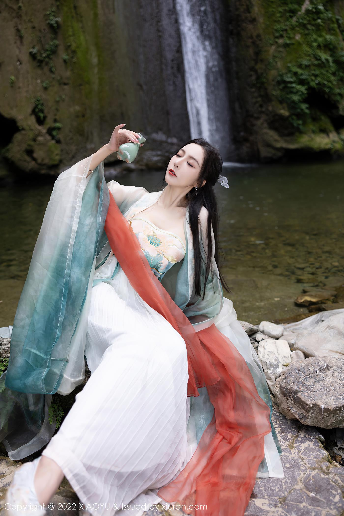 图片[12]-[XIAOYU语画界] 2022.10.25 VOL.889 王馨瑶yanni 杭州旅拍[64P] – 速更版-美库