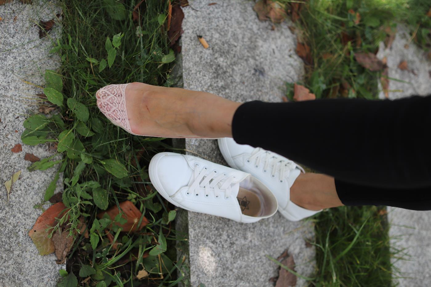 图片[16]-大西瓜爱牙膏-2019 12X活动 模特2（二)  公园蕾丝船袜 (1) [84P] – 速更版-美库