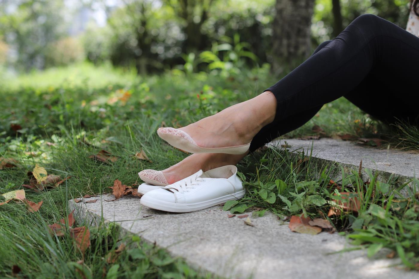 图片[79]-大西瓜爱牙膏-2019 12X活动 模特2（二)  公园蕾丝船袜 (1) [84P] – 速更版-美库