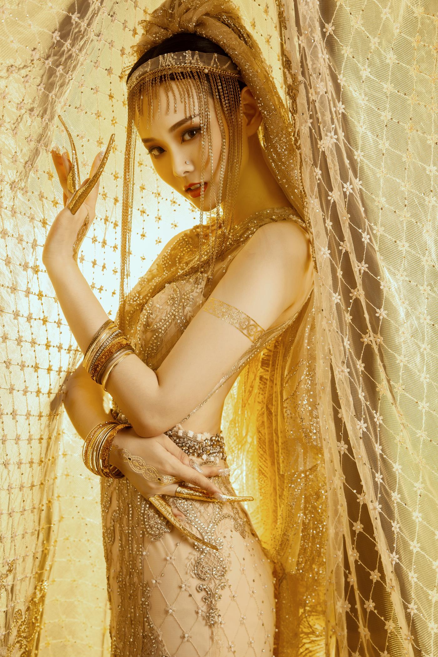 图片[24]-[YITUYU艺图语] 2021.12.24 纸醉金迷 欣宝 [22P] – 速更版-美库