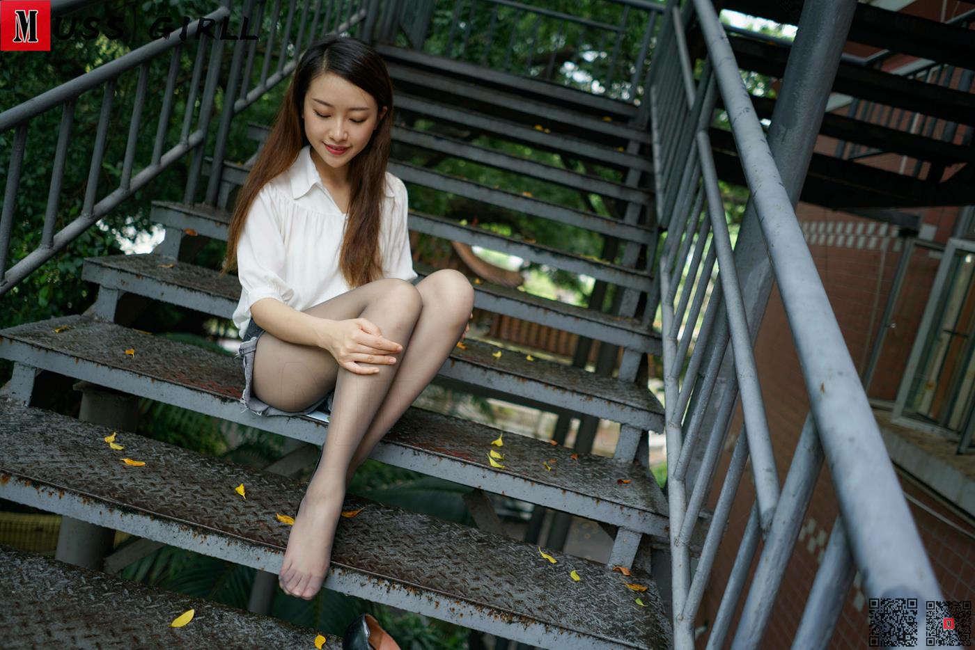 图片[10]-[MussGirl慕丝女郎]NO.274 绿茵楼梯 (1) [60P] – 速更版-美库