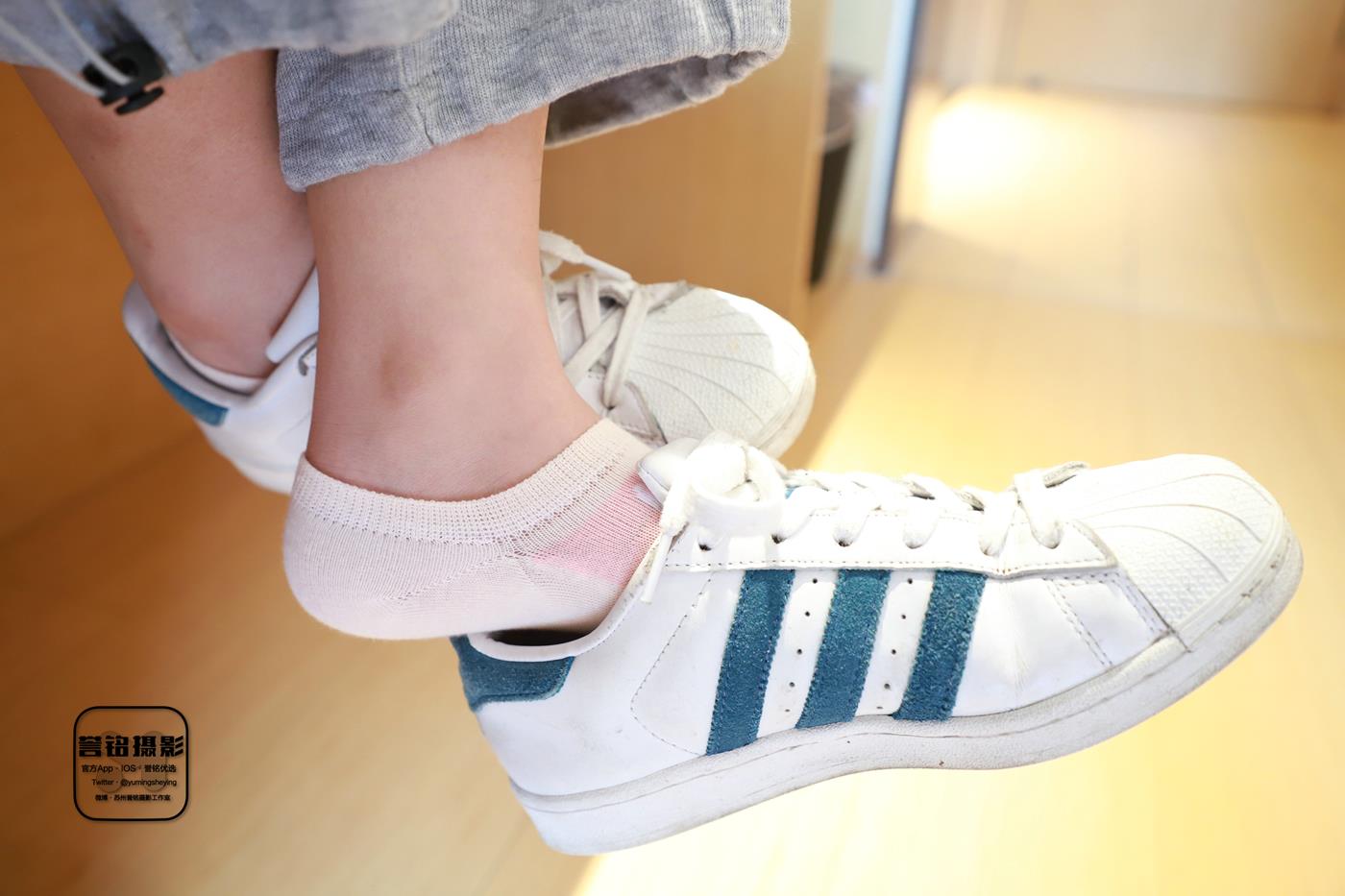 图片[17]-[誉铭传媒]袜足摄影 2022年《2022微信群第5套》[90P] – 速更版-美库