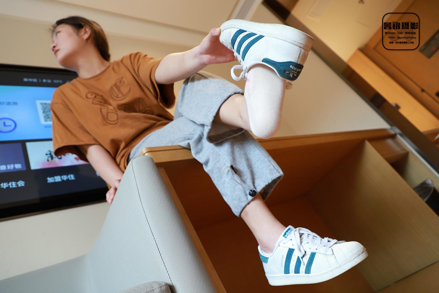 图片[21]-[誉铭传媒]袜足摄影 2022年《2022微信群第5套》[90P] – 速更版-美库