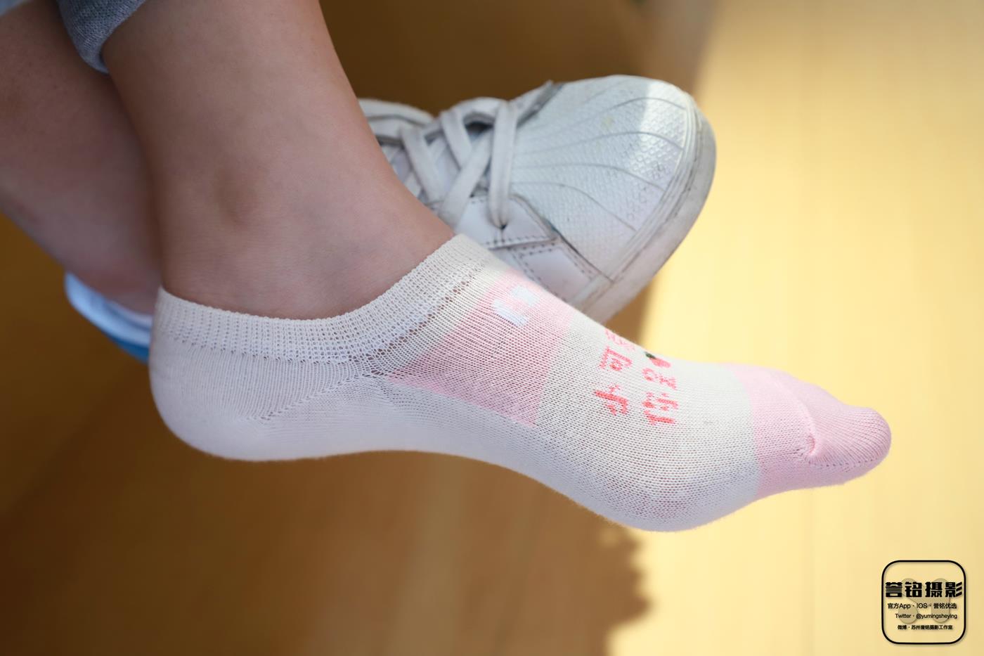 图片[23]-[誉铭传媒]袜足摄影 2022年《2022微信群第5套》[90P] – 速更版-美库