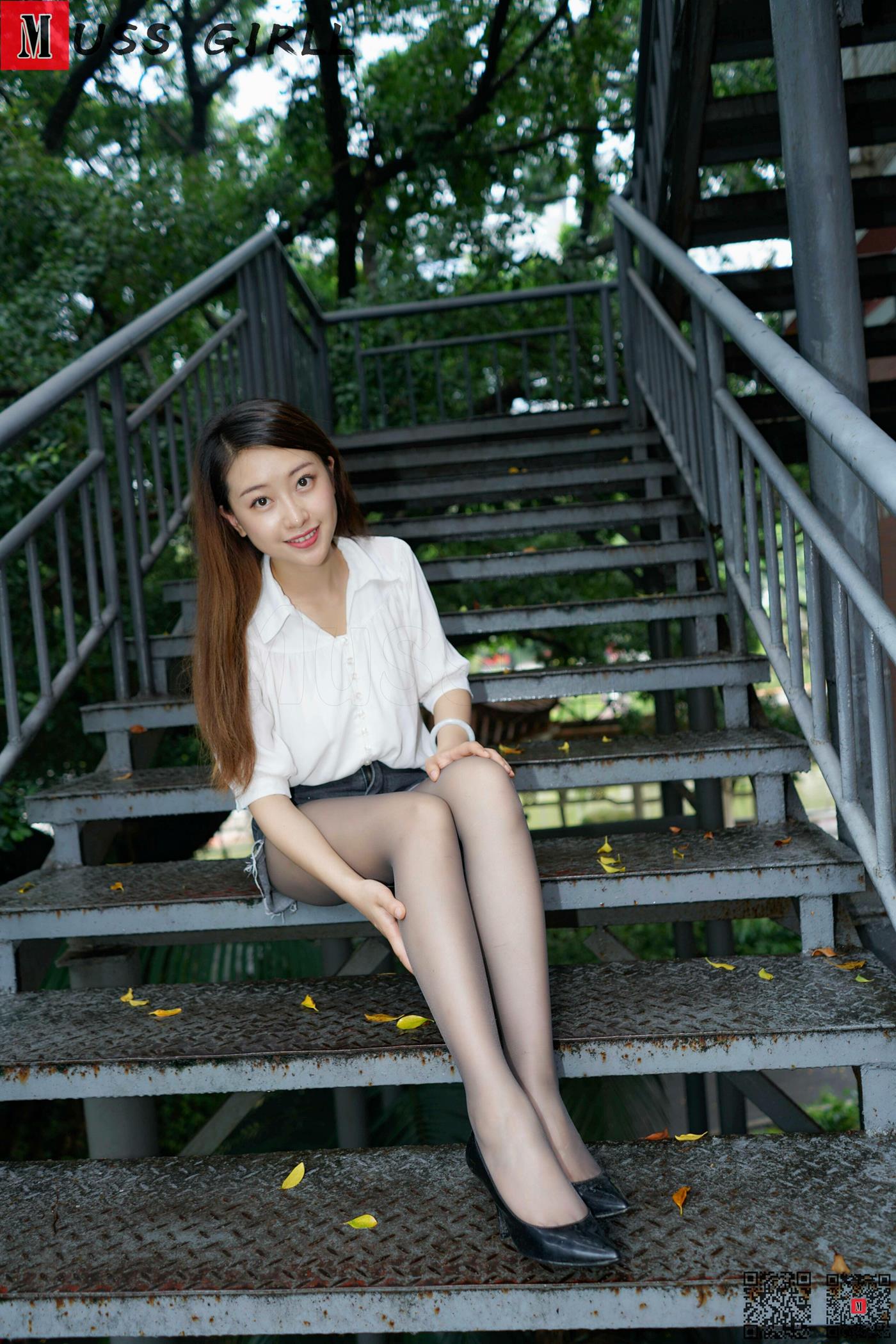 图片[51]-[MussGirl慕丝女郎]NO.274 绿茵楼梯 (1) [60P] – 速更版-美库