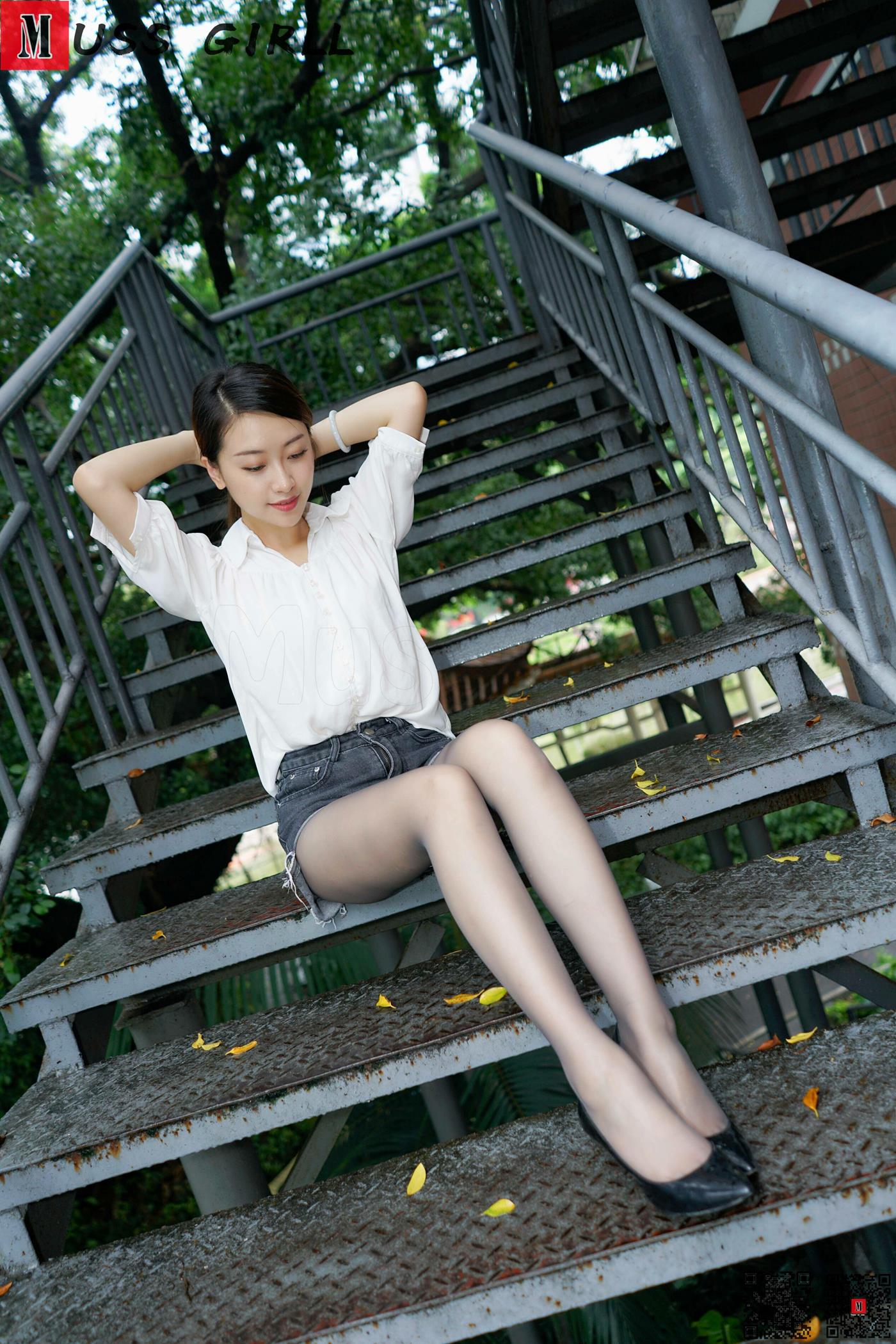 图片[52]-[MussGirl慕丝女郎]NO.274 绿茵楼梯 (1) [60P] – 速更版-美库