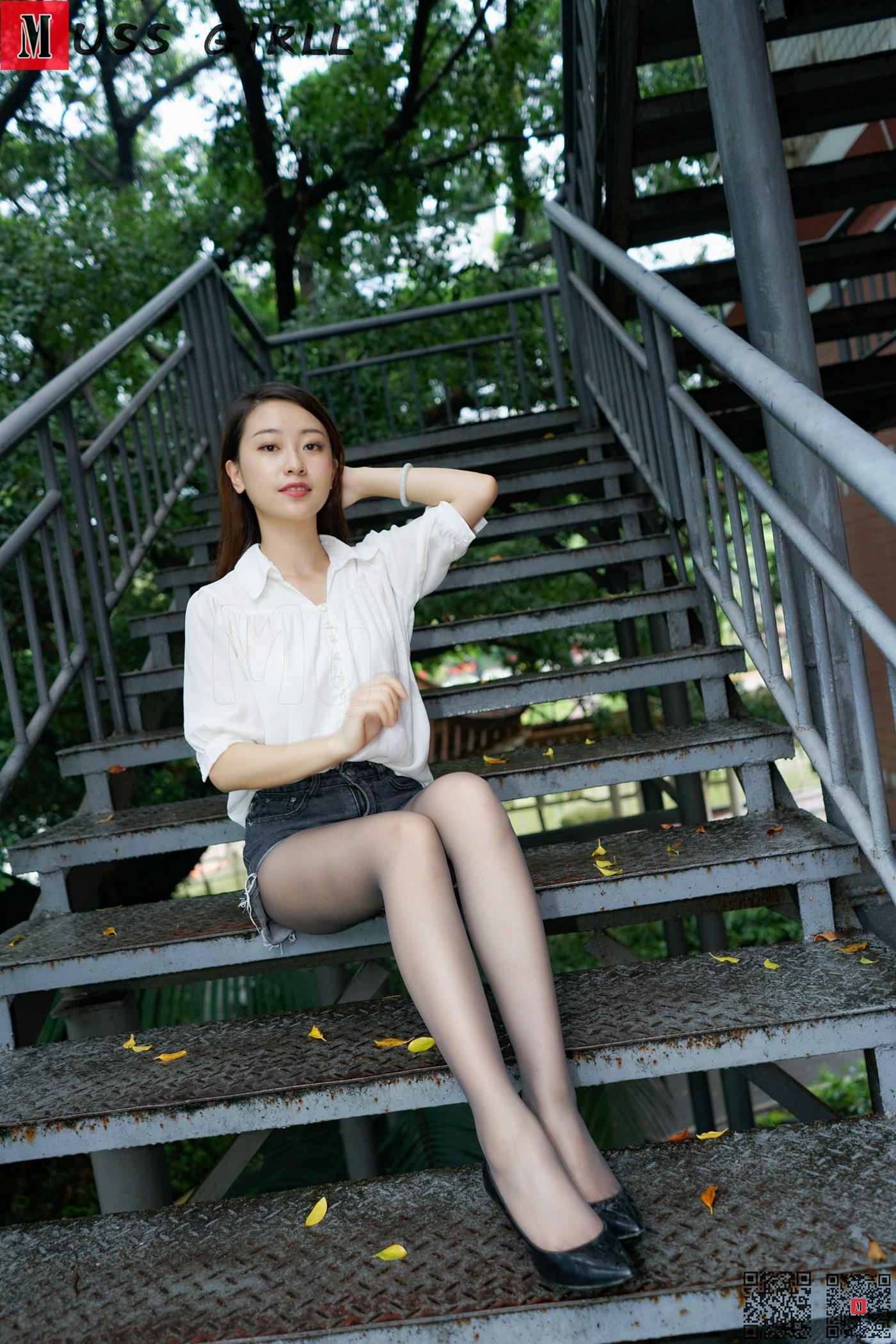 图片[53]-[MussGirl慕丝女郎]NO.274 绿茵楼梯 (1) [60P] – 速更版-美库