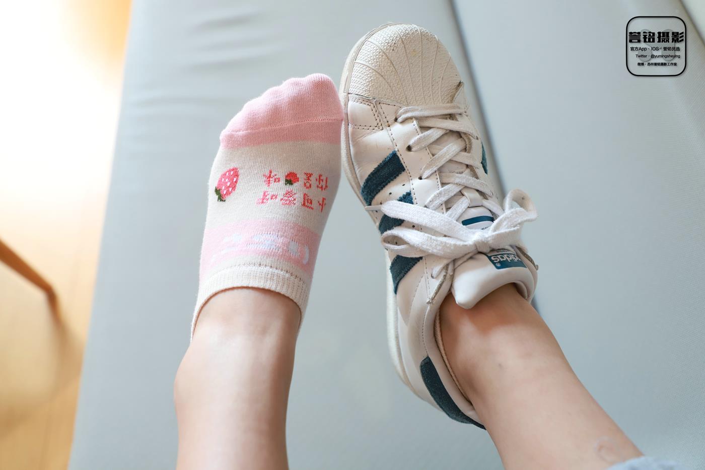 图片[30]-[誉铭传媒]袜足摄影 2022年《2022微信群第5套》[90P] – 速更版-美库