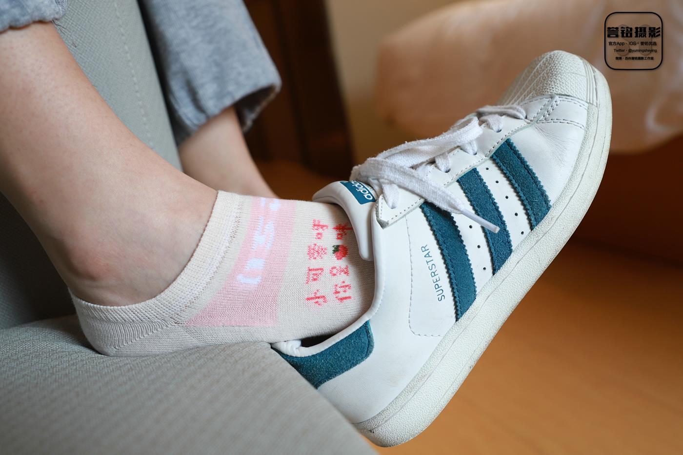 图片[40]-[誉铭传媒]袜足摄影 2022年《2022微信群第5套》[90P] – 速更版-美库