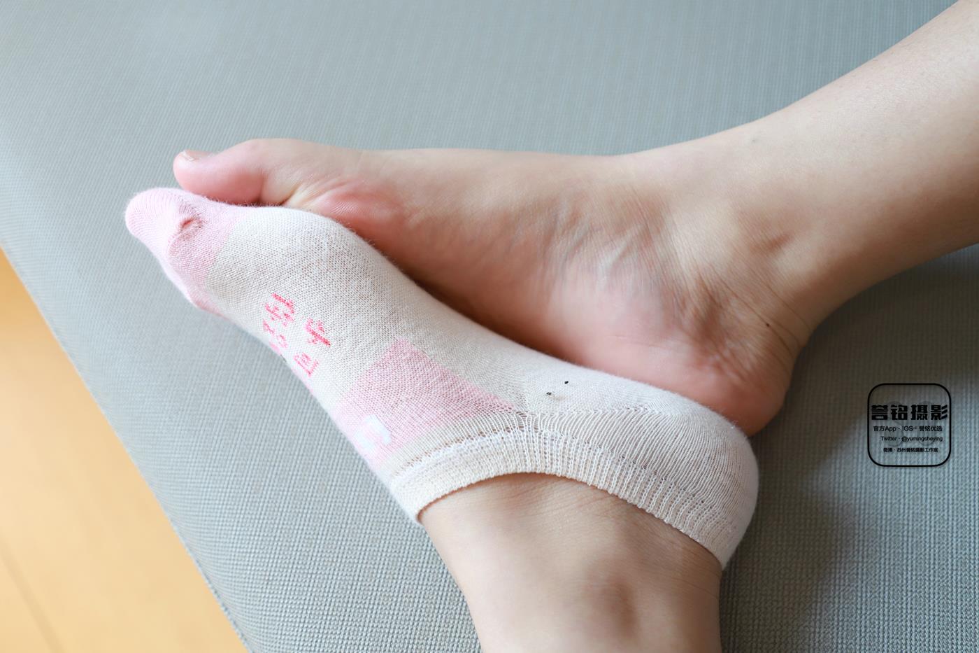 图片[71]-[誉铭传媒]袜足摄影 2022年《2022微信群第5套》[90P] – 速更版-美库