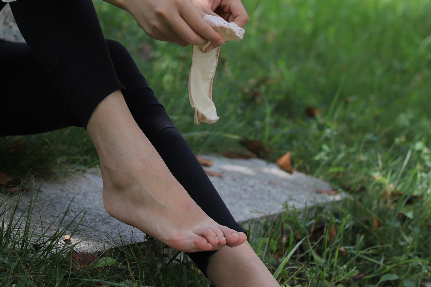 图片[51]-大西瓜爱牙膏-2019 12X活动 模特2（二)  公园蕾丝船袜 (2) [84P] – 速更版-美库