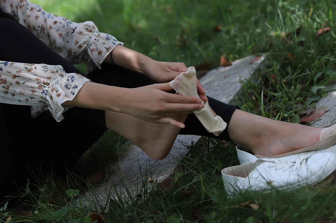 图片[53]-大西瓜爱牙膏-2019 12X活动 模特2（二)  公园蕾丝船袜 (2) [84P] – 速更版-美库