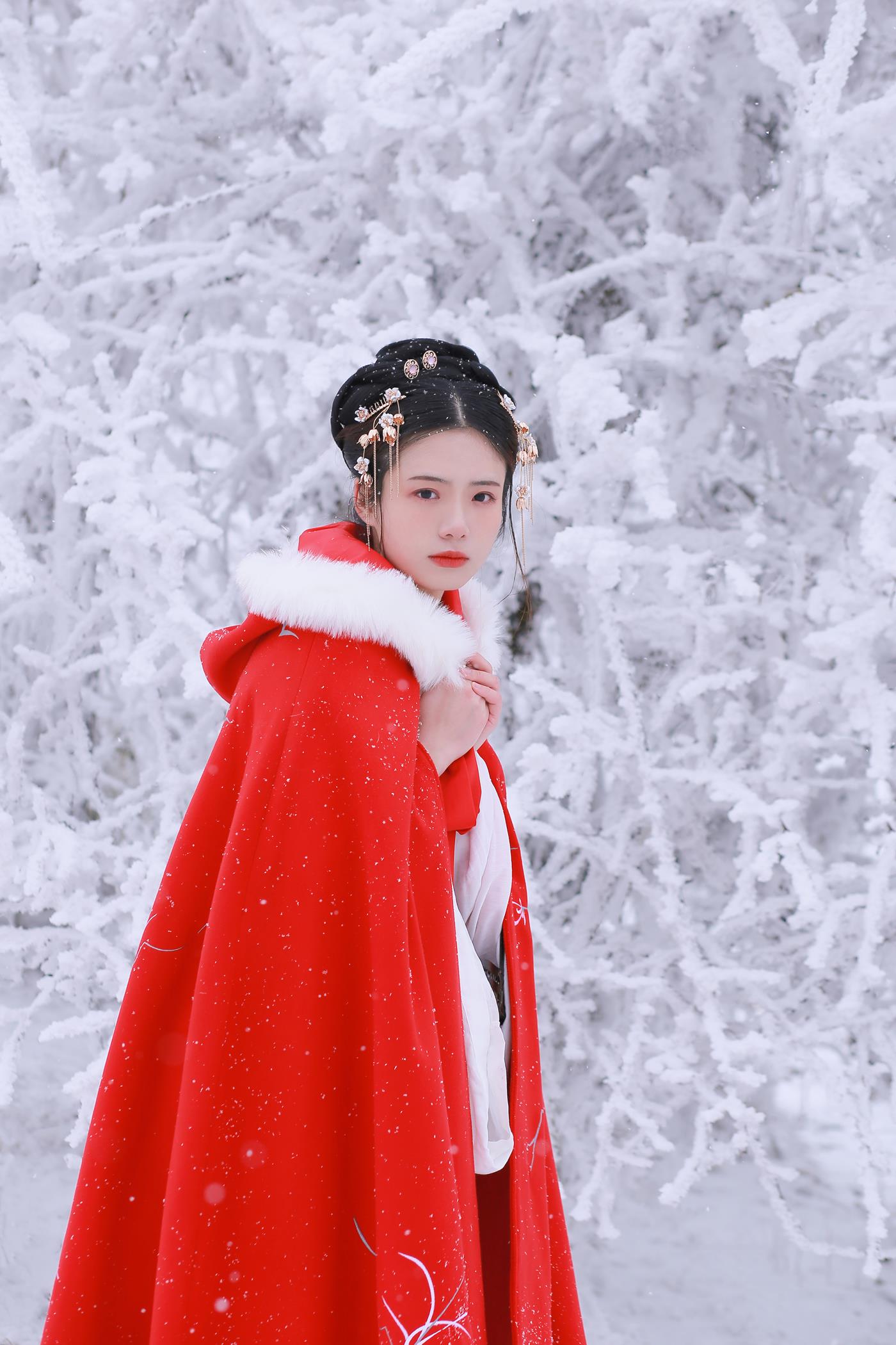 图片[34]-[YITUYU艺图语] 2021.12.25 大雪 沂越 [35P] – 速更版-美库