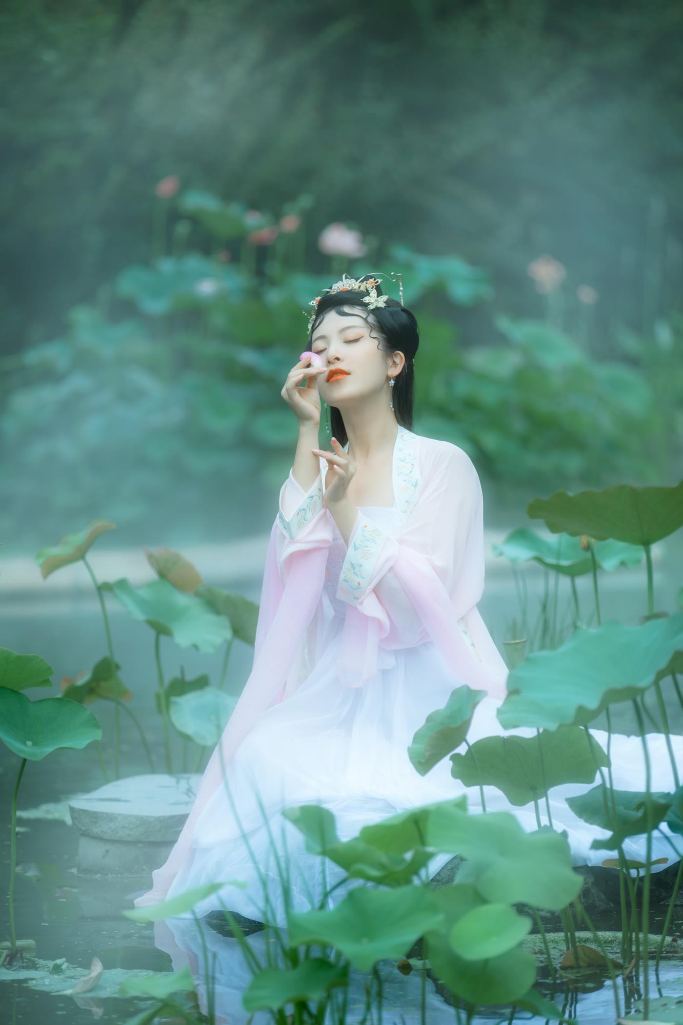 图片[33]-[YITUYU艺图语] 2021.12.25 双生花 修水凝花 [31P] – 速更版-美库