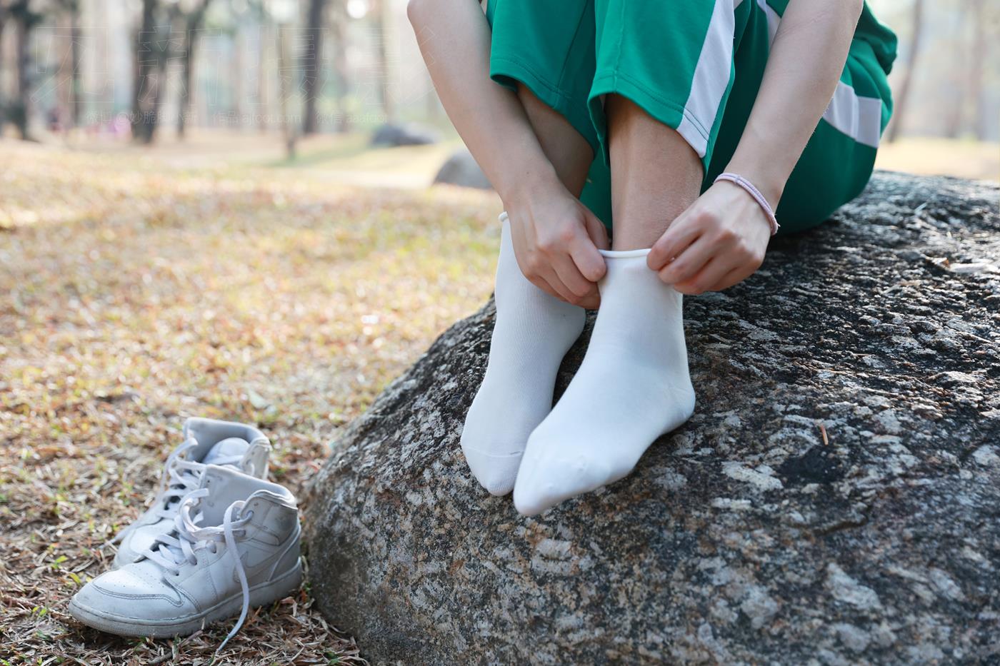 图片[19]-[见新摄影]NO.043 与小姐姐约拍植物园，逆光真的是美极了 (4) [42P] – 速更版-美库