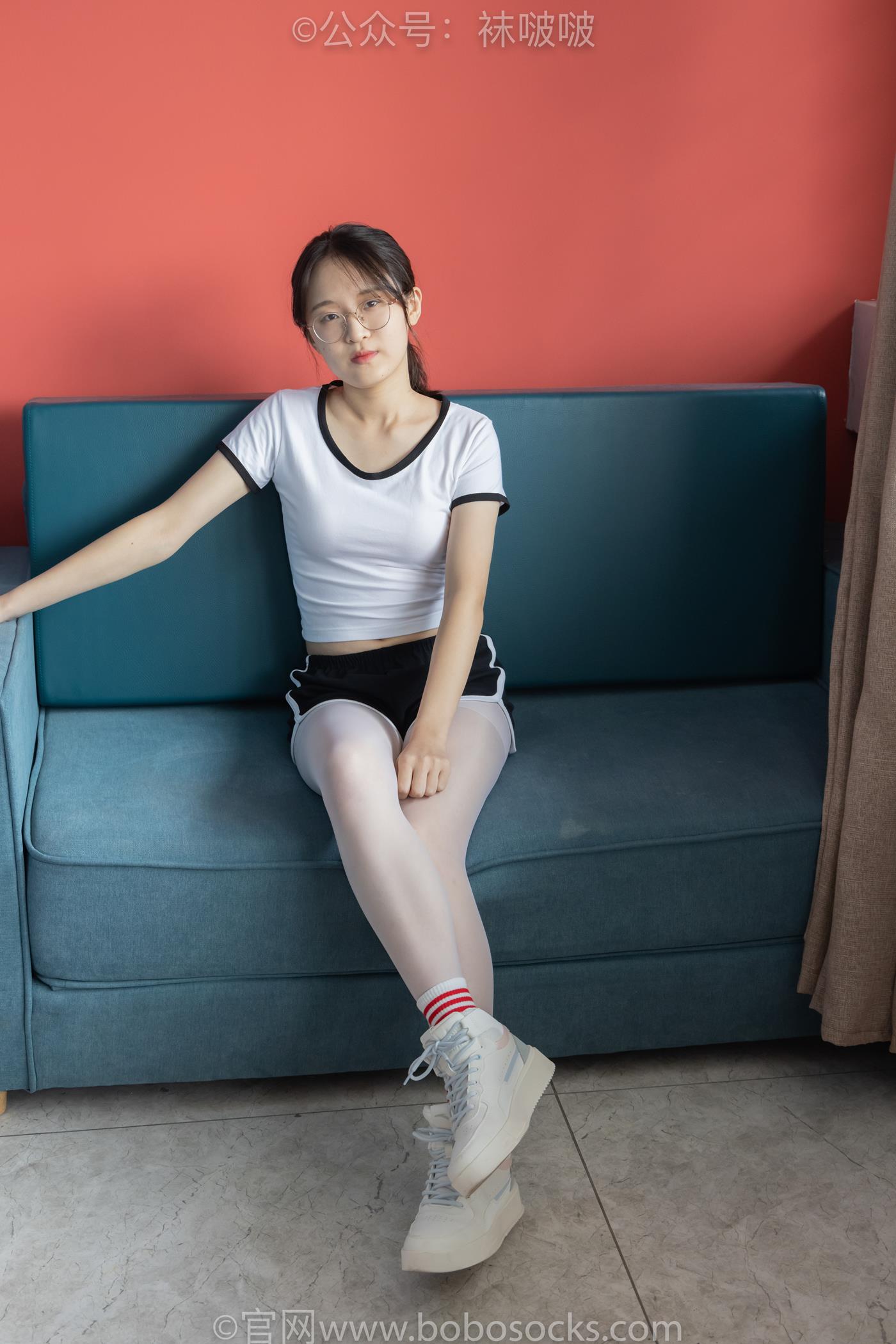 图片[11]-[BoBoSocks袜啵啵]积分限定作品 NO.004 熊熊-板鞋、白棉袜、白丝 (1) [P] – 速更版-美库