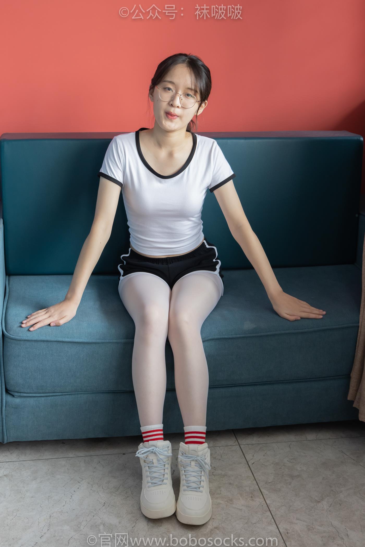 图片[13]-[BoBoSocks袜啵啵]积分限定作品 NO.004 熊熊-板鞋、白棉袜、白丝 (1) [P] – 速更版-美库