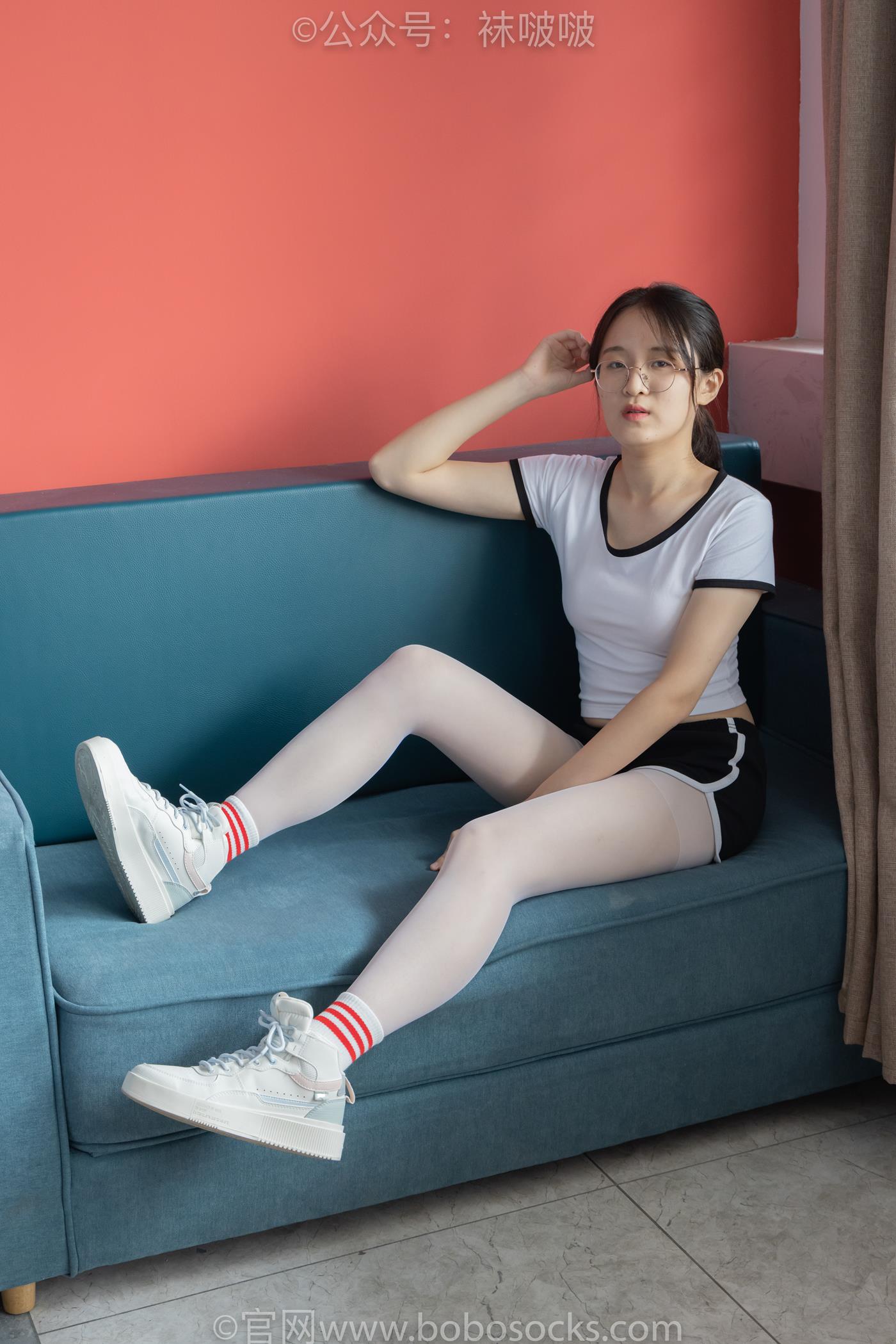 图片[15]-[BoBoSocks袜啵啵]积分限定作品 NO.004 熊熊-板鞋、白棉袜、白丝 (1) [P] – 速更版-美库