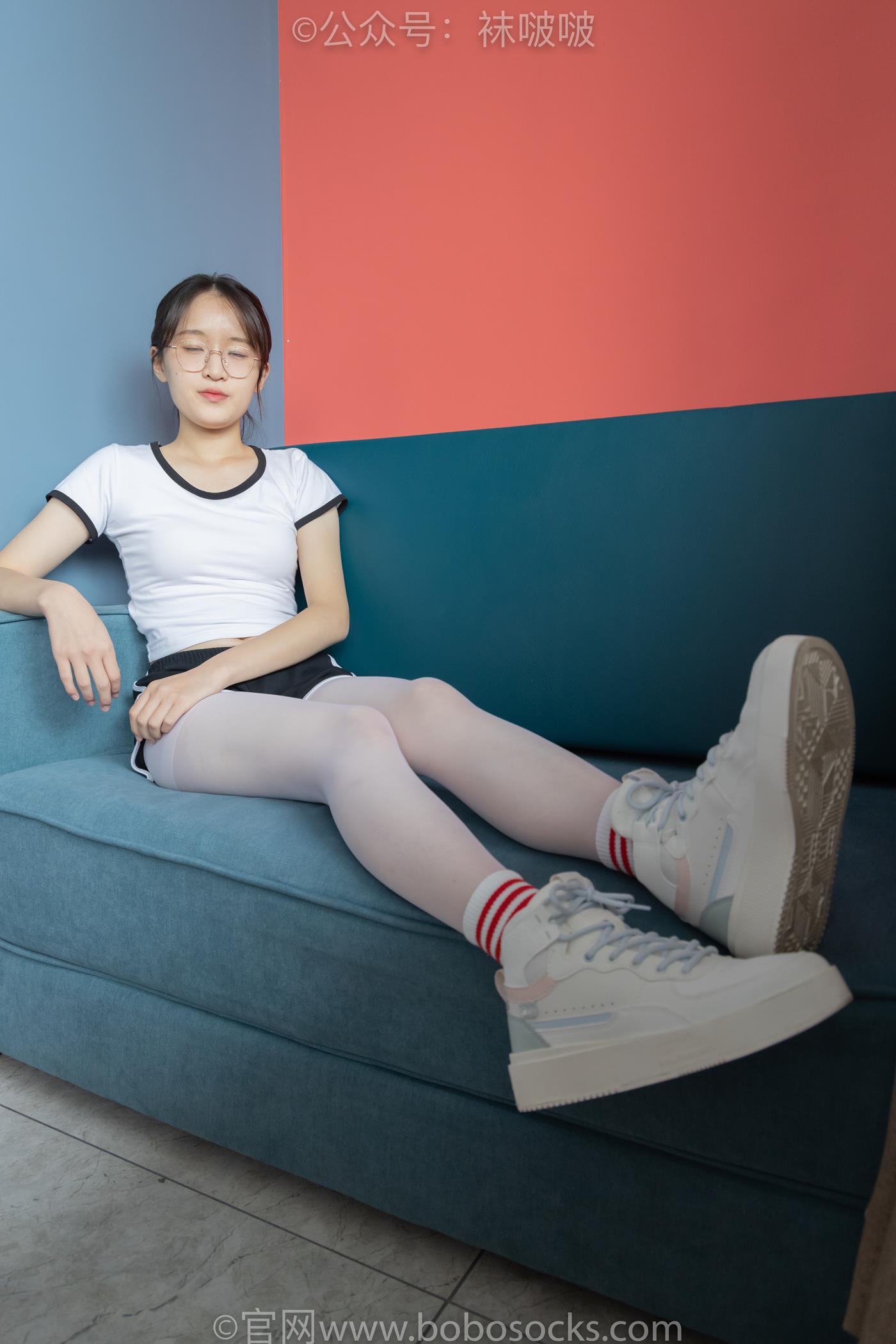 图片[20]-[BoBoSocks袜啵啵]积分限定作品 NO.004 熊熊-板鞋、白棉袜、白丝 (1) [P] – 速更版-美库