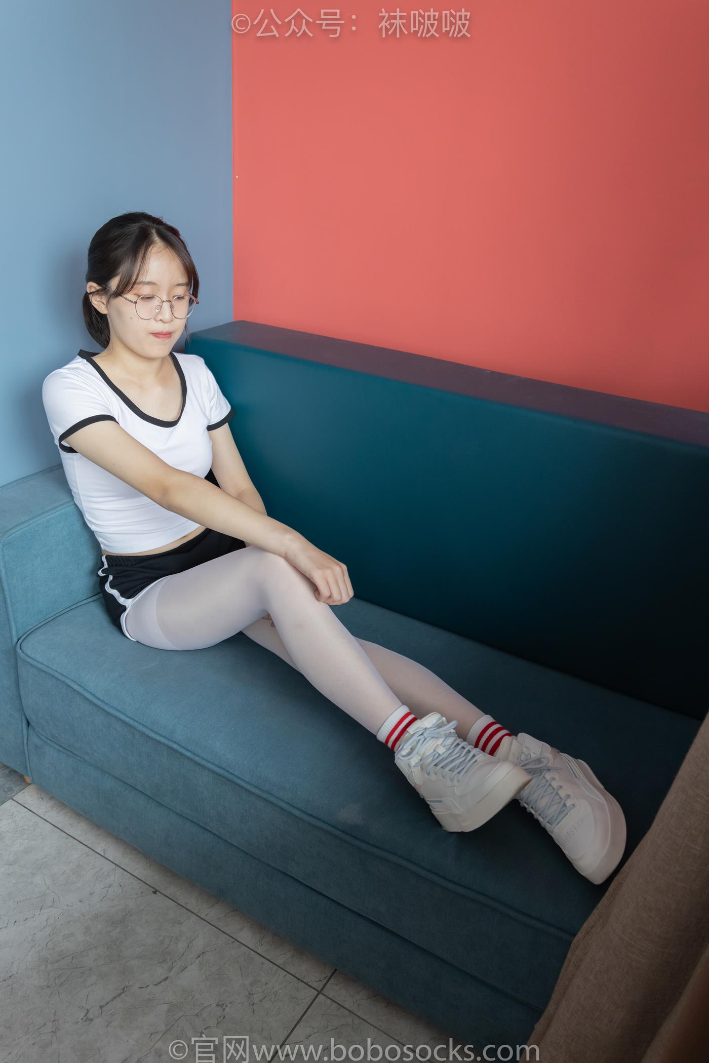 图片[26]-[BoBoSocks袜啵啵]积分限定作品 NO.004 熊熊-板鞋、白棉袜、白丝 (1) [P] – 速更版-美库