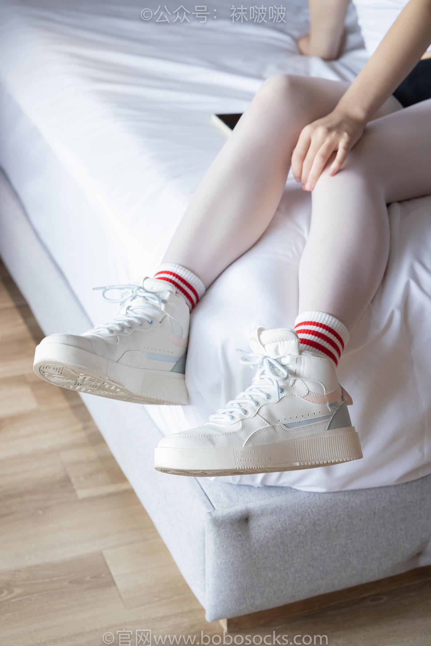 图片[29]-[BoBoSocks袜啵啵]积分限定作品 NO.004 熊熊-板鞋、白棉袜、白丝 (1) [P] – 速更版-美库