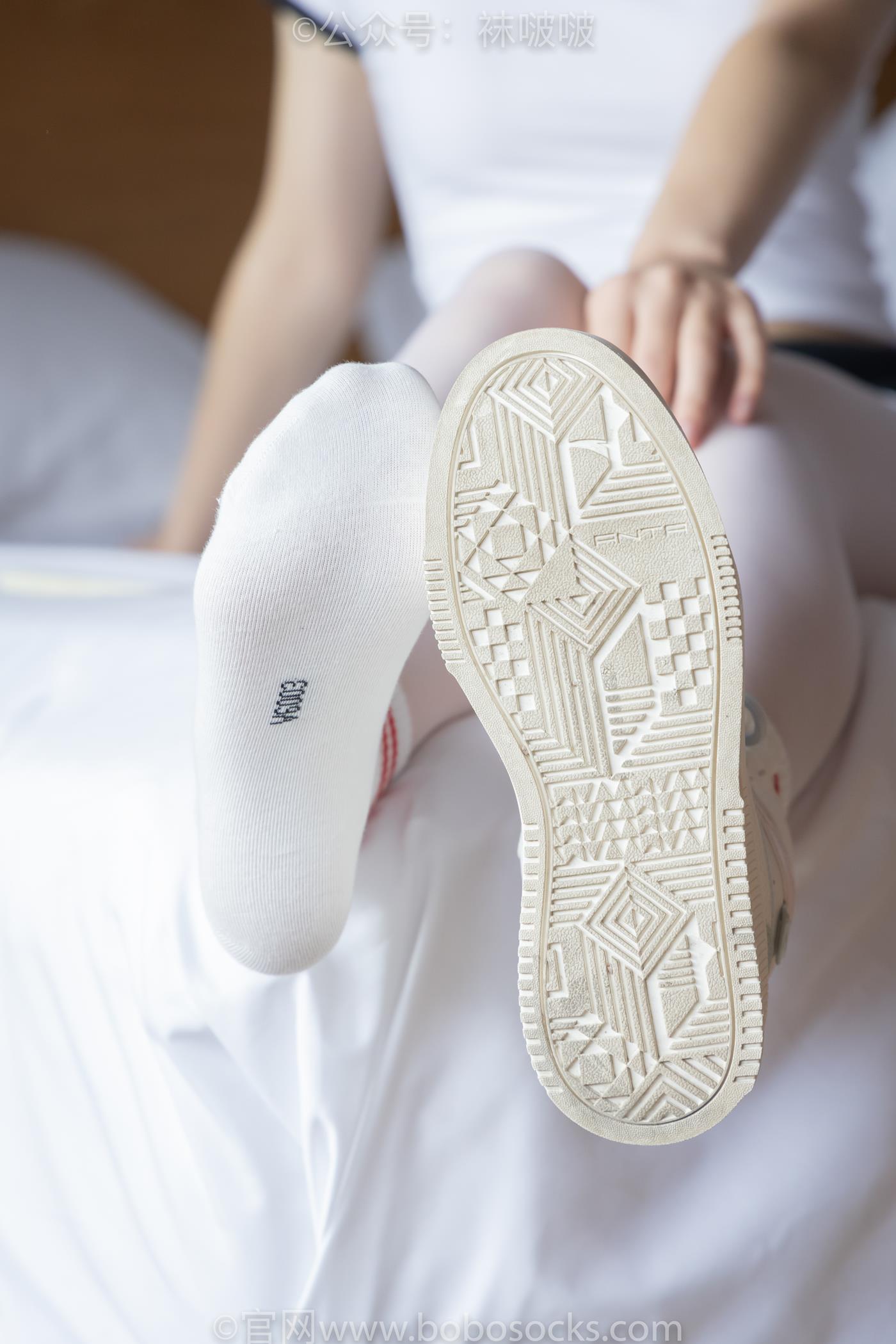 图片[35]-[BoBoSocks袜啵啵]积分限定作品 NO.004 熊熊-板鞋、白棉袜、白丝 (1) [P] – 速更版-美库