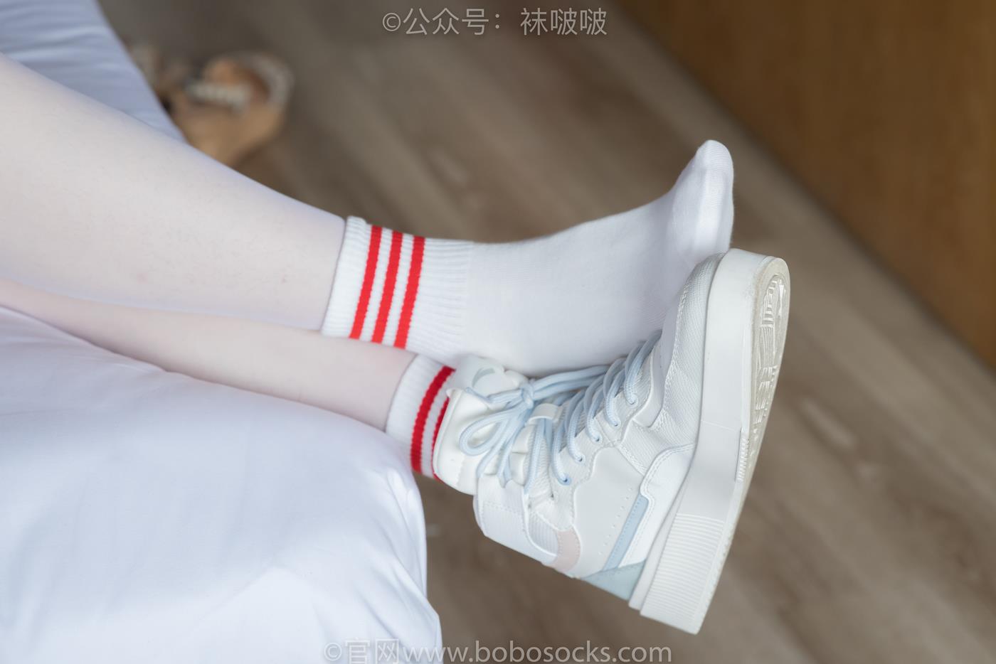 图片[36]-[BoBoSocks袜啵啵]积分限定作品 NO.004 熊熊-板鞋、白棉袜、白丝 (1) [P] – 速更版-美库