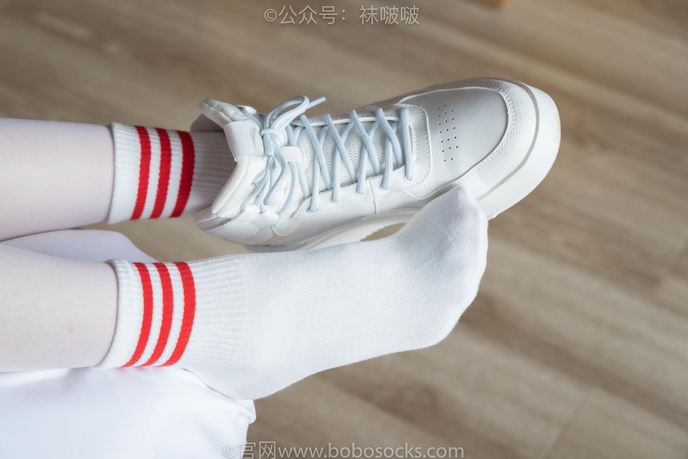 图片[39]-[BoBoSocks袜啵啵]积分限定作品 NO.004 熊熊-板鞋、白棉袜、白丝 (1) [P] – 速更版-美库