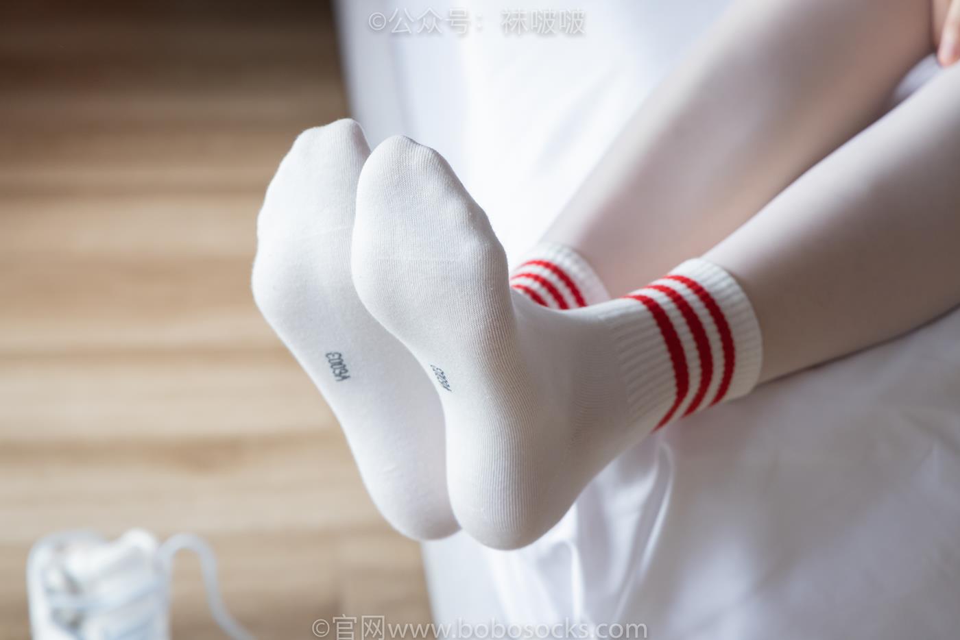 图片[43]-[BoBoSocks袜啵啵]积分限定作品 NO.004 熊熊-板鞋、白棉袜、白丝 (1) [P] – 速更版-美库