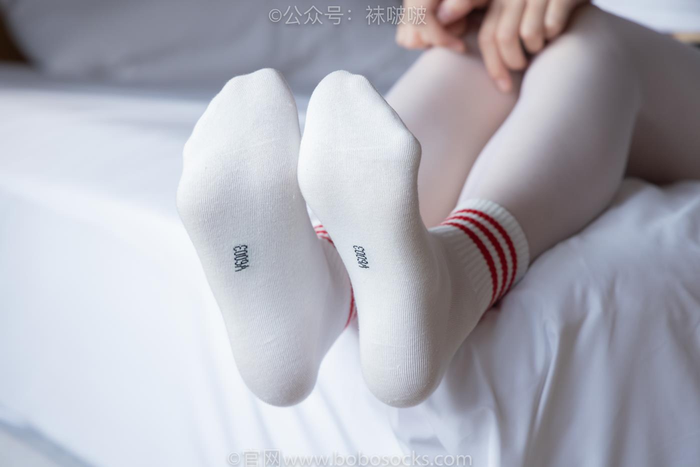图片[48]-[BoBoSocks袜啵啵]积分限定作品 NO.004 熊熊-板鞋、白棉袜、白丝 (1) [P] – 速更版-美库