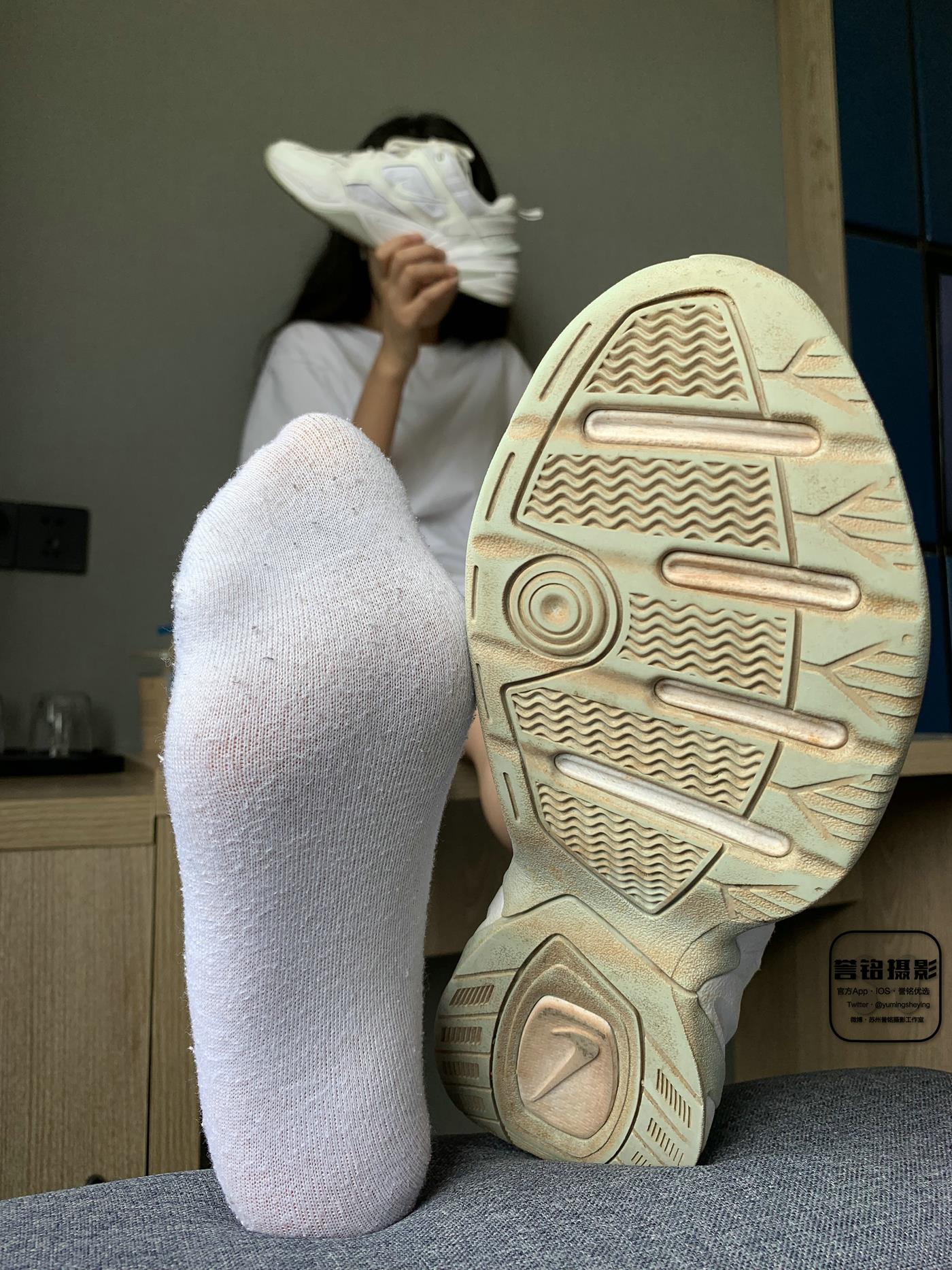 图片[32]-[誉铭传媒]袜足摄影 2022年《2022微信群第6套》(1) [P] – 速更版-美库