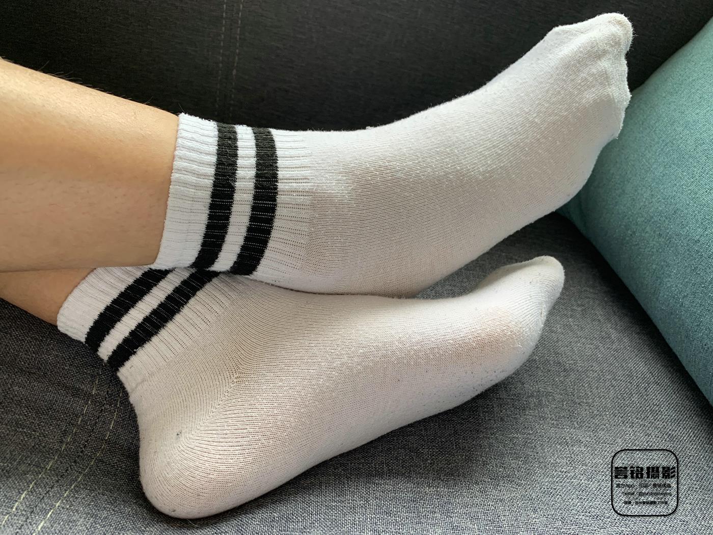 图片[34]-[誉铭传媒]袜足摄影 2022年《2022微信群第6套》(2) [58P] – 速更版-美库