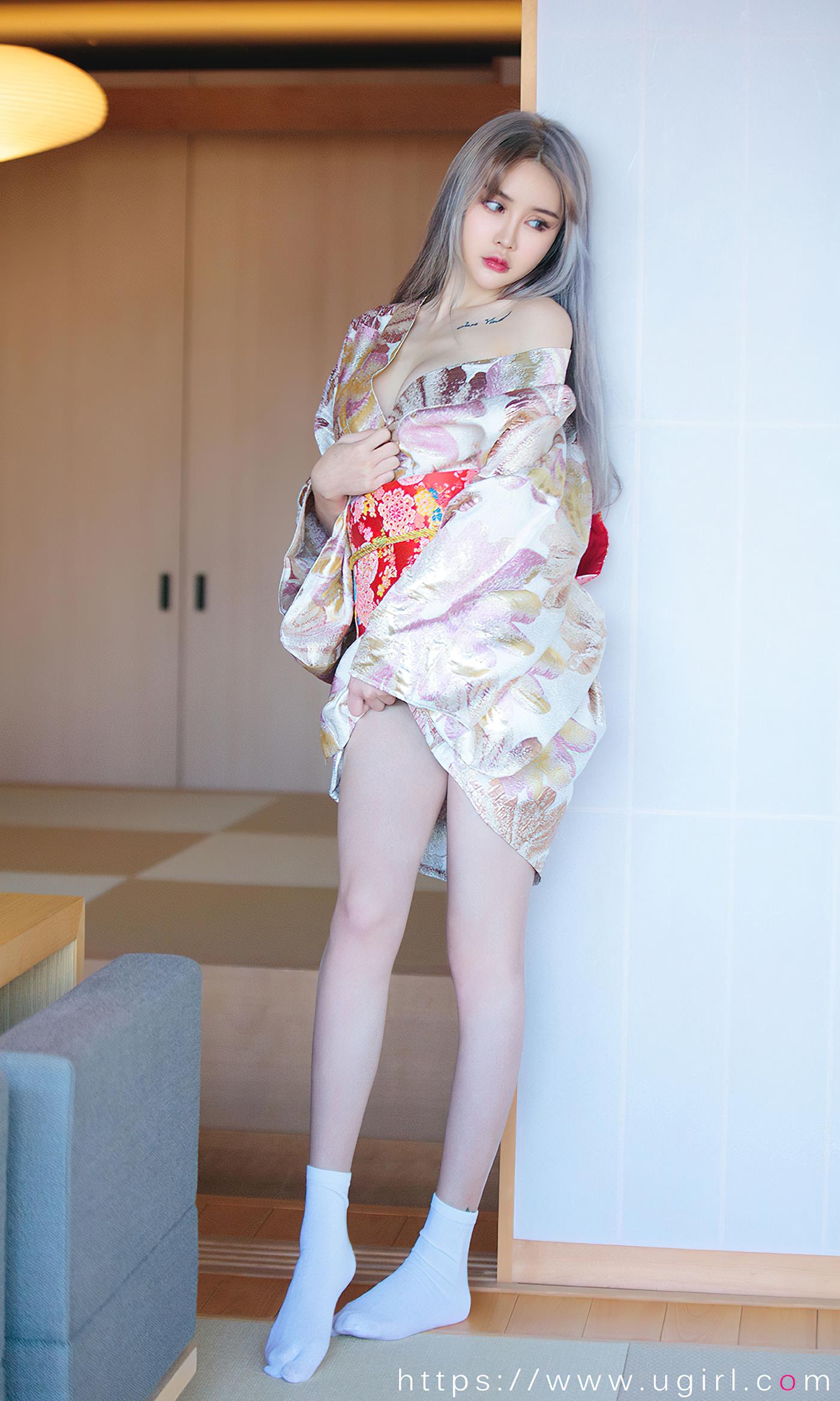 图片[32]-[爱尤物]2022 NO.2440 青树 枫最红时[35P] – 速更版-美库