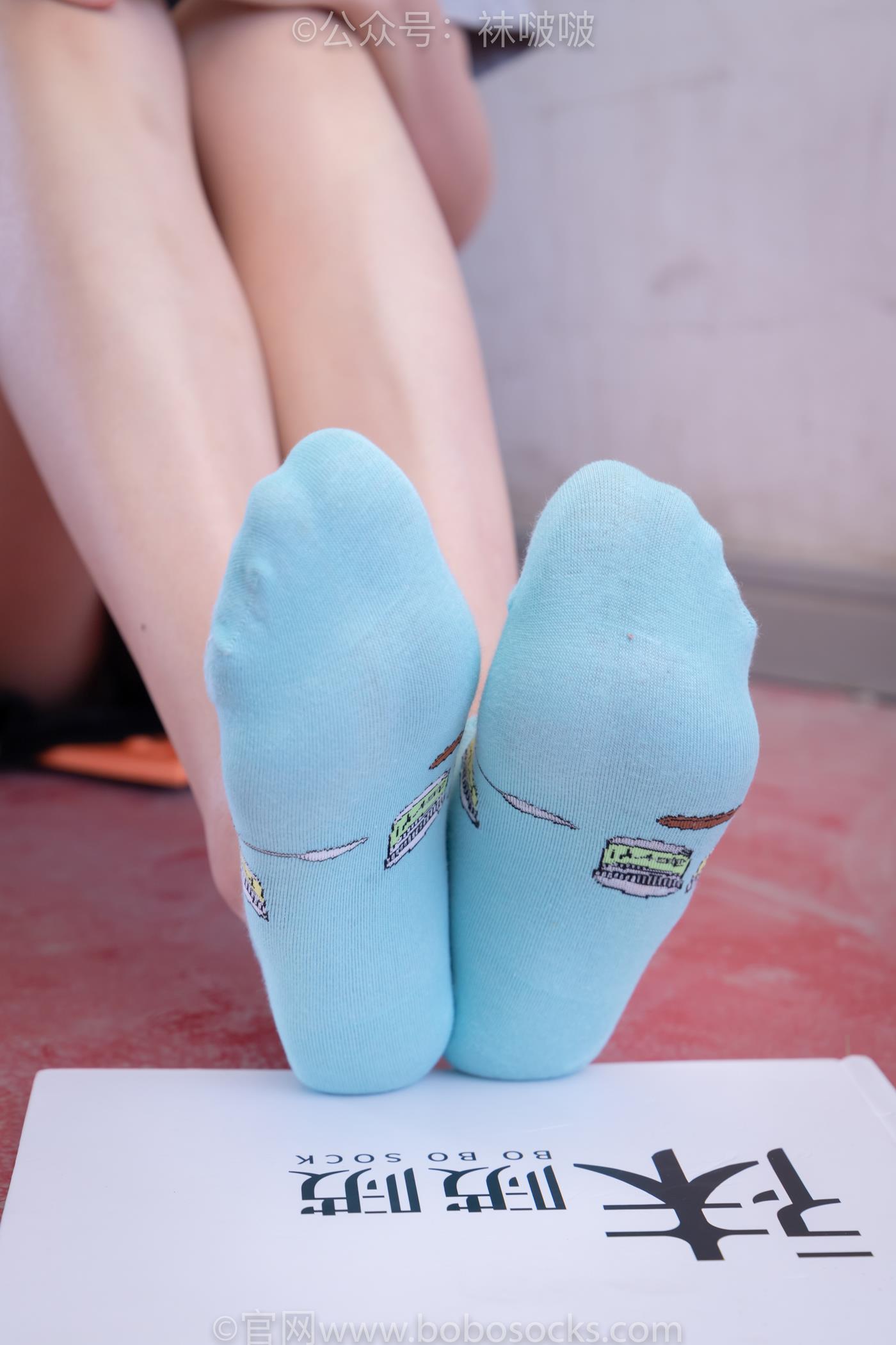图片[15]-[BoBoSocks袜啵啵]积分限定作品 NO.006 泡芙-板鞋、天蓝色短棉袜、裸足 （2）[70P] – 速更版-美库