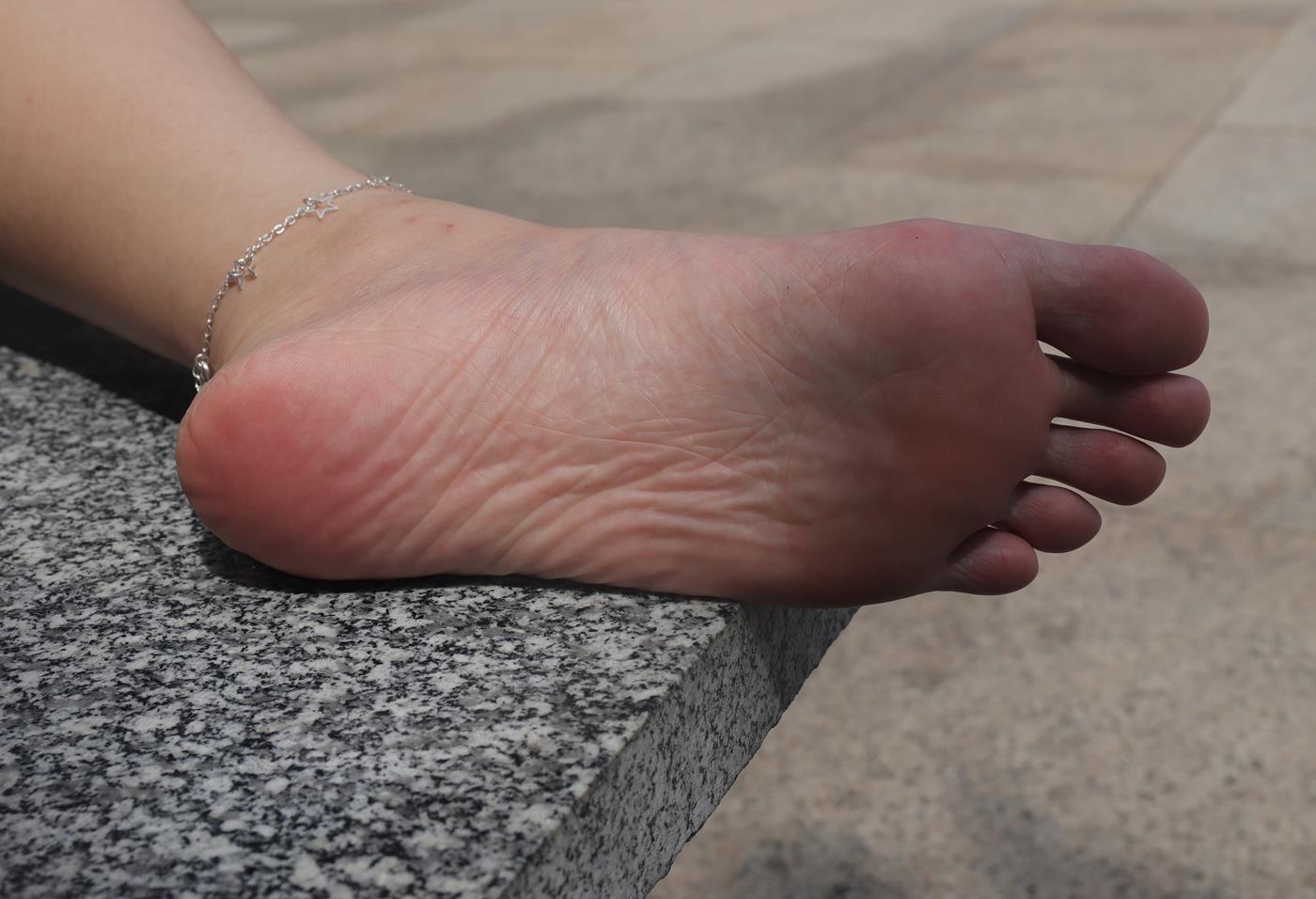 图片[17]-Pary摄影 NO.001 大美女慧婷公园展示美脚 (2) [69P] – 速更版-美库