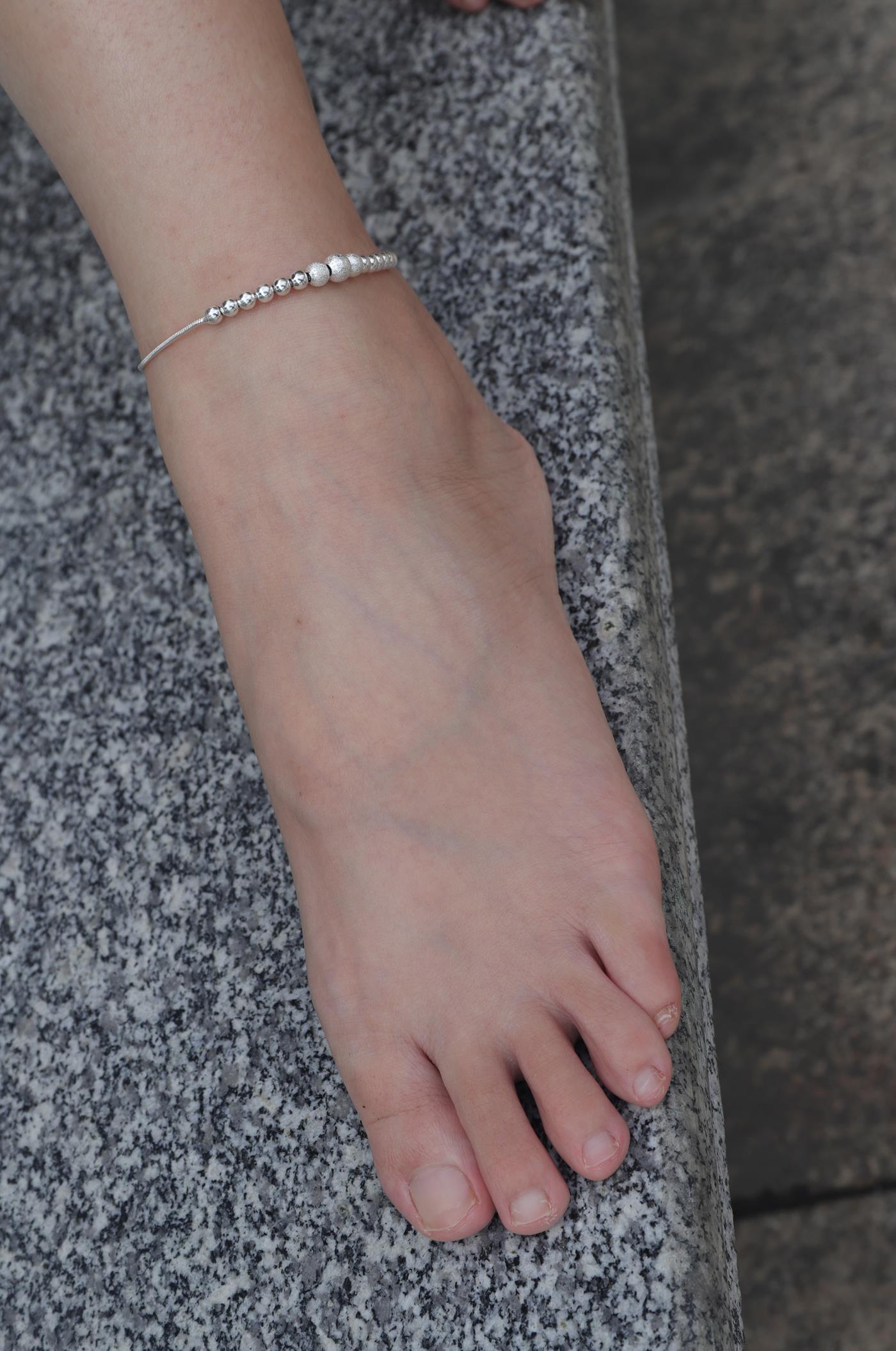 图片[32]-Pary摄影 NO.001 大美女慧婷公园展示美脚 (1) [84P] – 速更版-美库