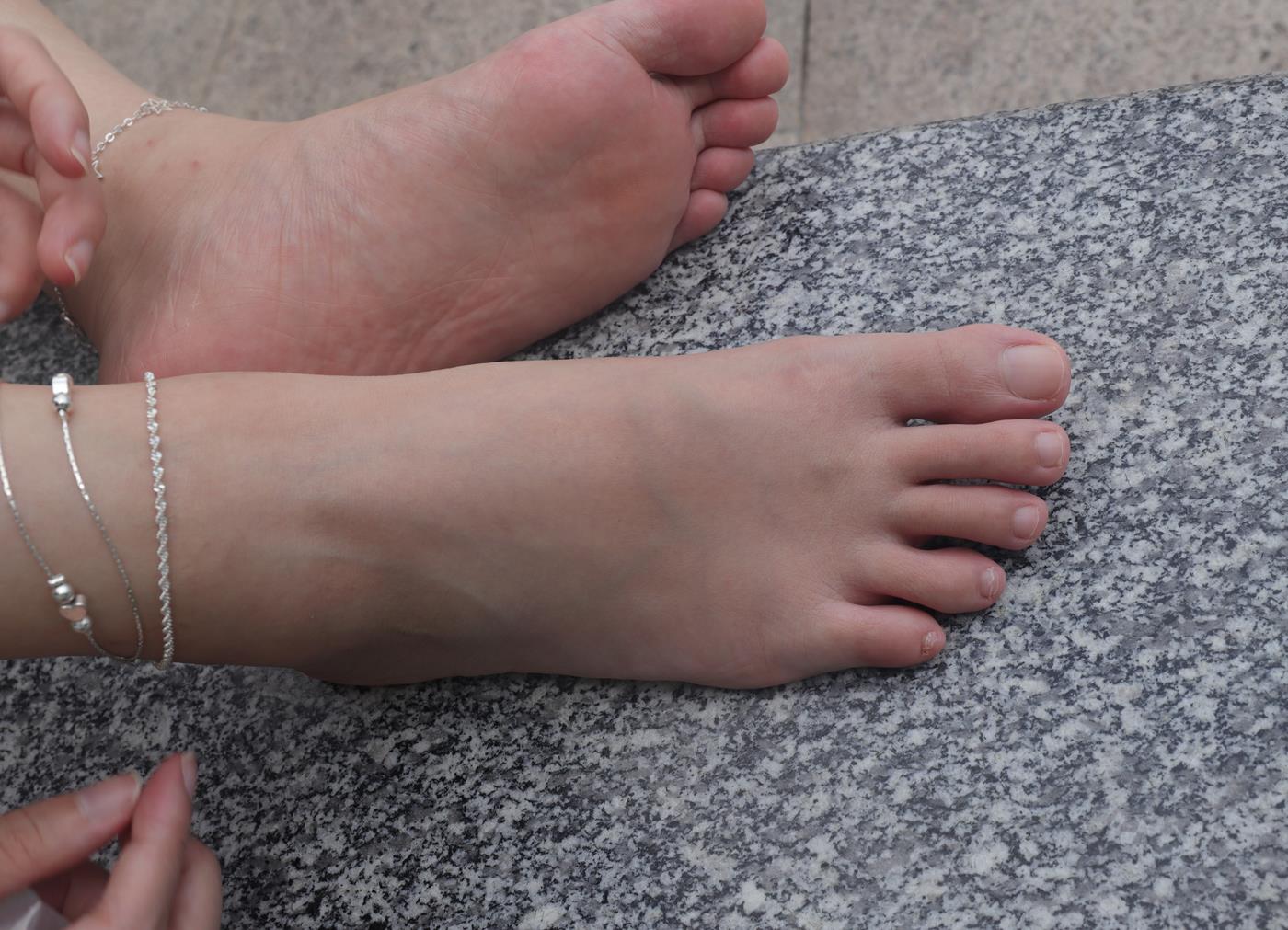 图片[32]-Pary摄影 NO.001 大美女慧婷公园展示美脚 (2) [69P] – 速更版-美库