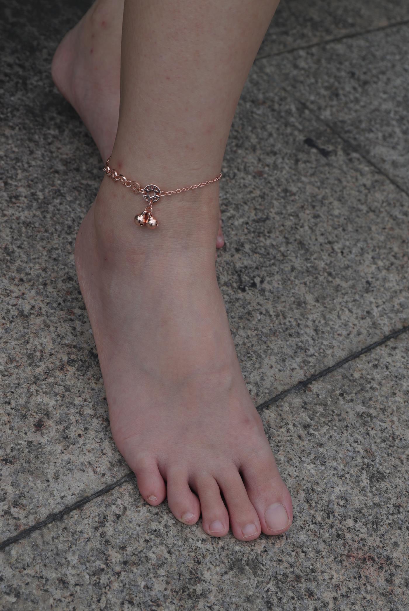 图片[36]-Pary摄影 NO.001 大美女慧婷公园展示美脚 (1) [84P] – 速更版-美库