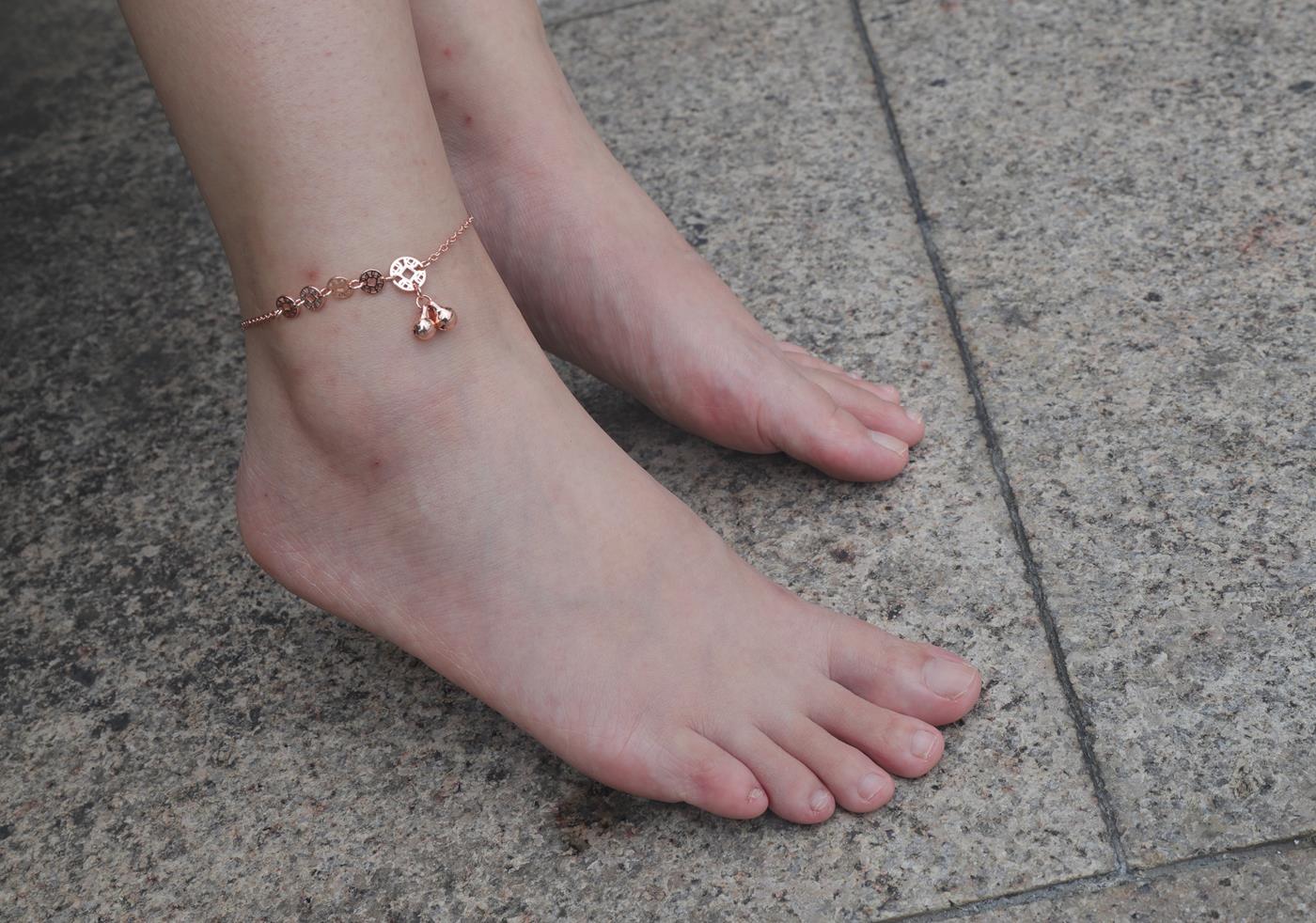 图片[37]-Pary摄影 NO.001 大美女慧婷公园展示美脚 (1) [84P] – 速更版-美库