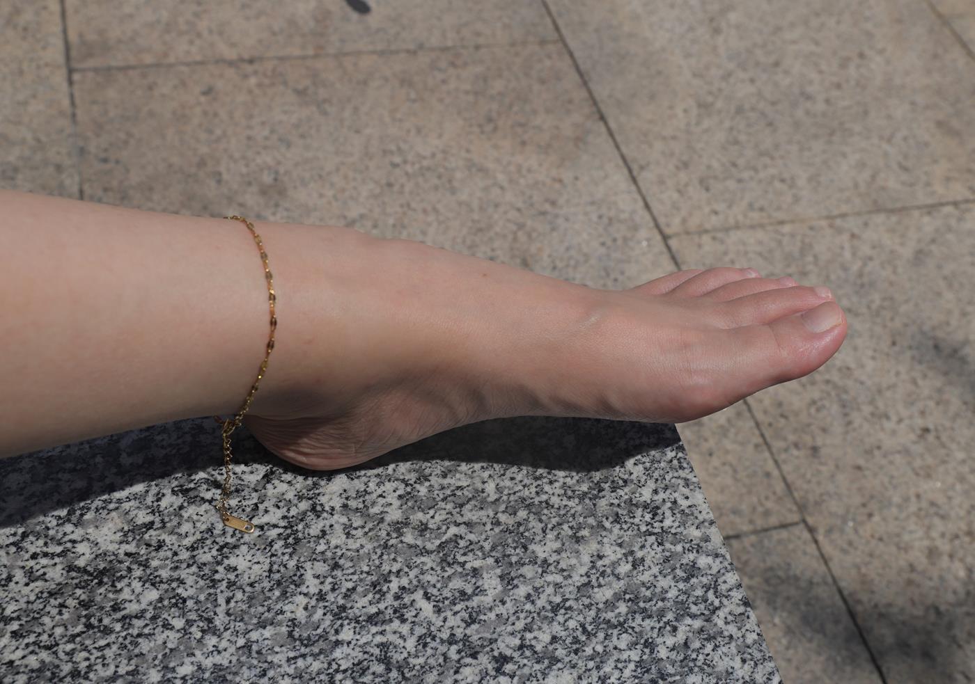 图片[60]-Pary摄影 NO.001 大美女慧婷公园展示美脚 (2) [69P] – 速更版-美库