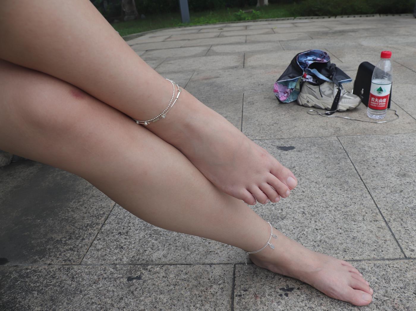 图片[73]-Pary摄影 NO.001 大美女慧婷公园展示美脚 (1) [84P] – 速更版-美库