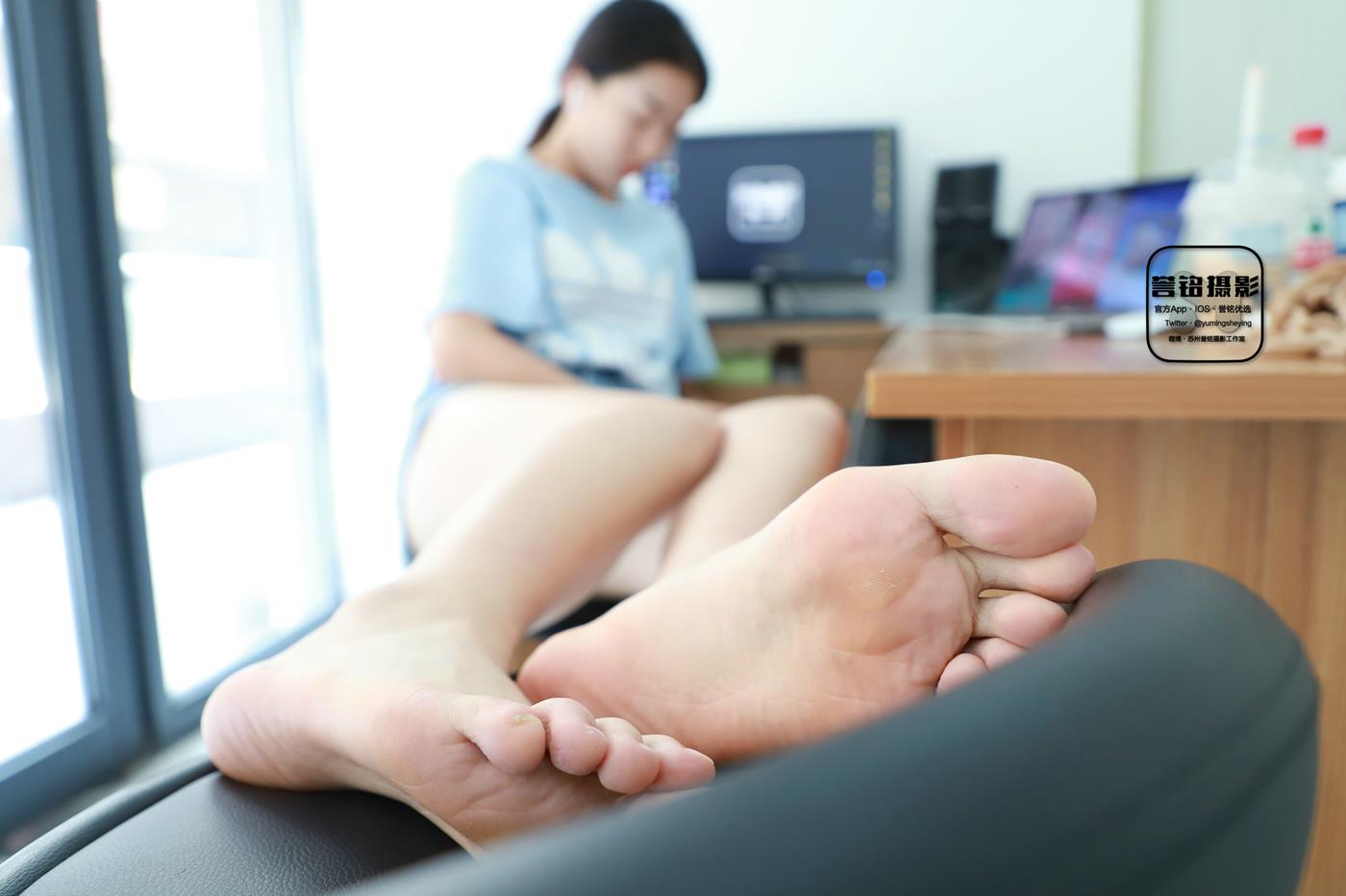 图片[10]-[誉铭传媒]袜足摄影 2022年《2022微信群第7套》[70P] – 速更版-美库