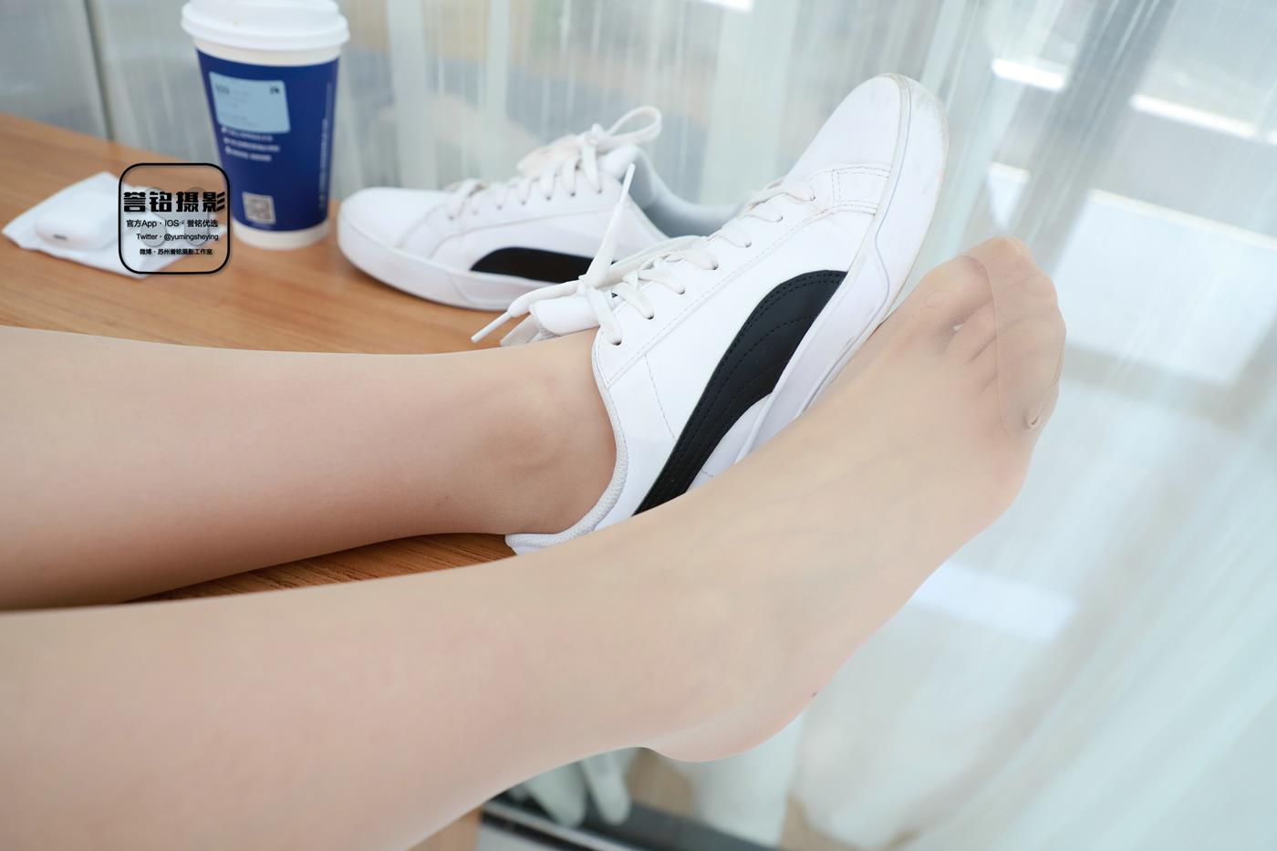 图片[28]-[誉铭传媒]袜足摄影 2022年《2022微信群第7套》[70P] – 速更版-美库