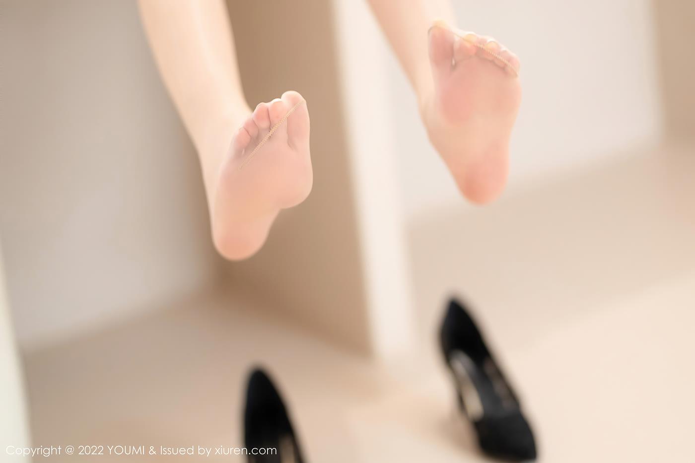 图片[17]-[YOUMI尤蜜荟] 2022.10.28 VOL.858 奶瓶土肥圆矮挫丑黑穷 制服美臀[32P] – 速更版-美库
