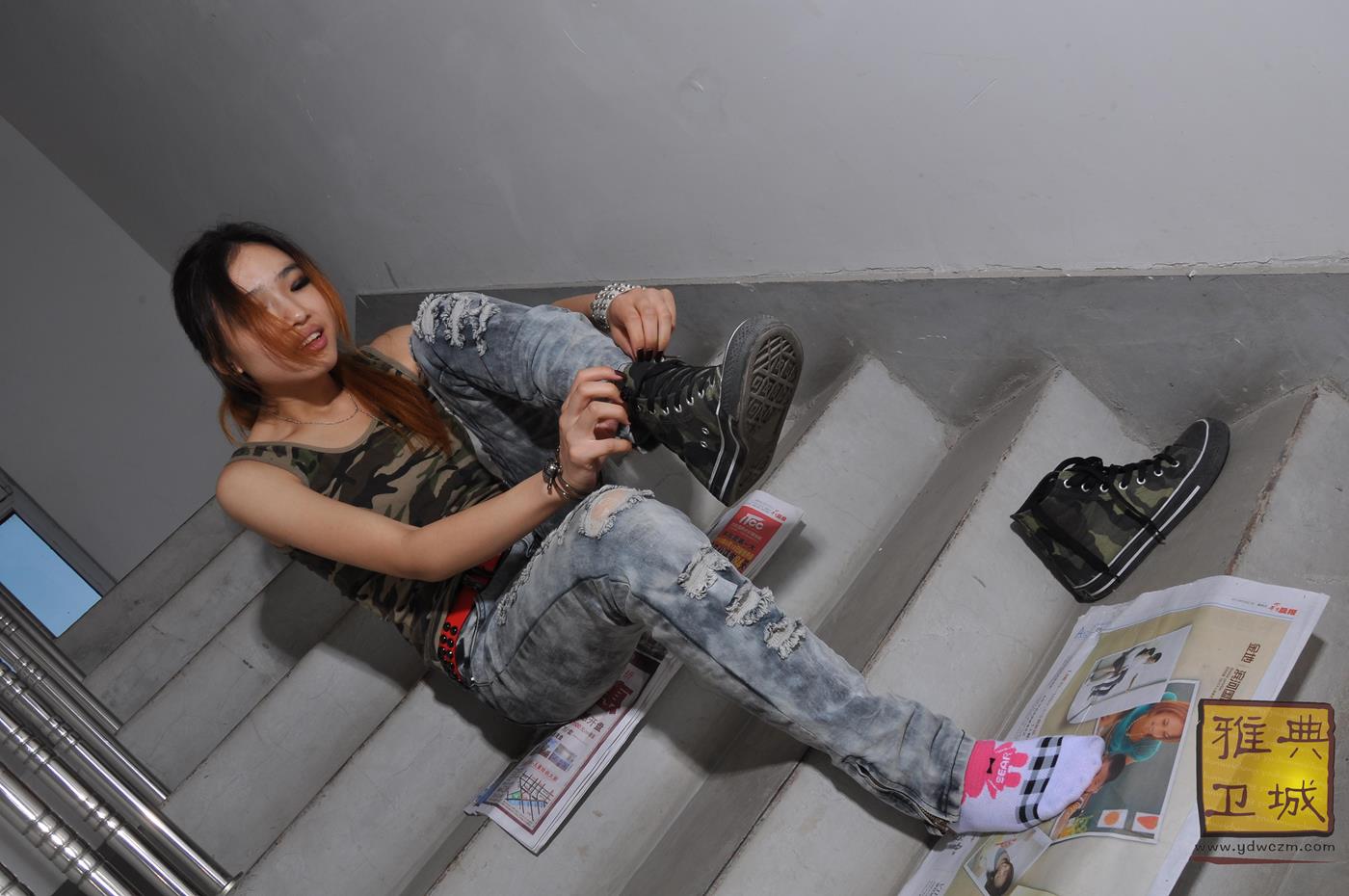 图片[11]-雅典卫城 楼道里长腿美女 2010-016 [86P] – 速更版-美库