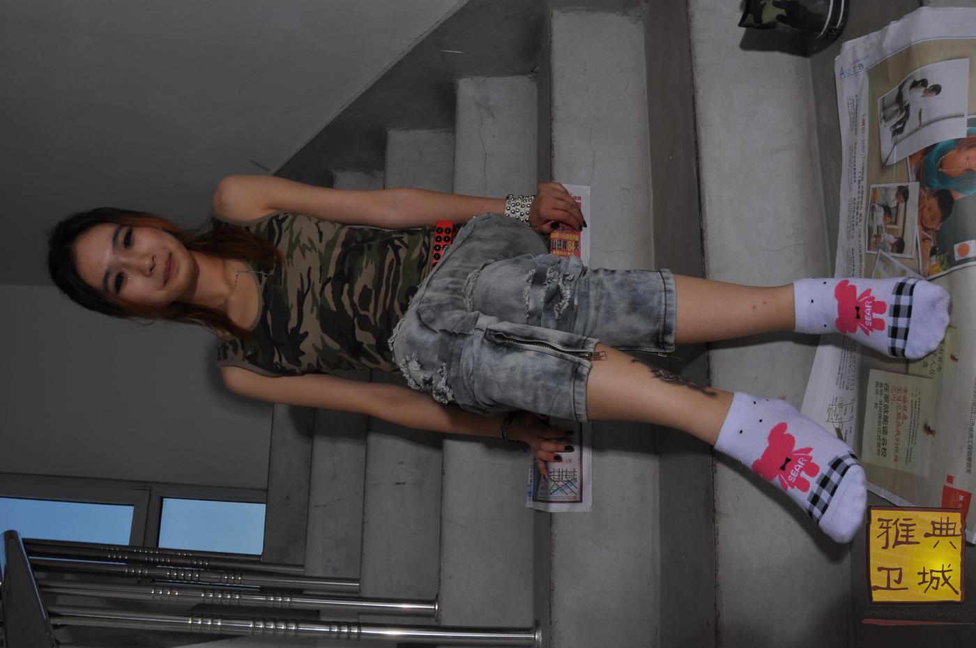 图片[25]-雅典卫城 楼道里长腿美女 2010-016 [86P] – 速更版-美库