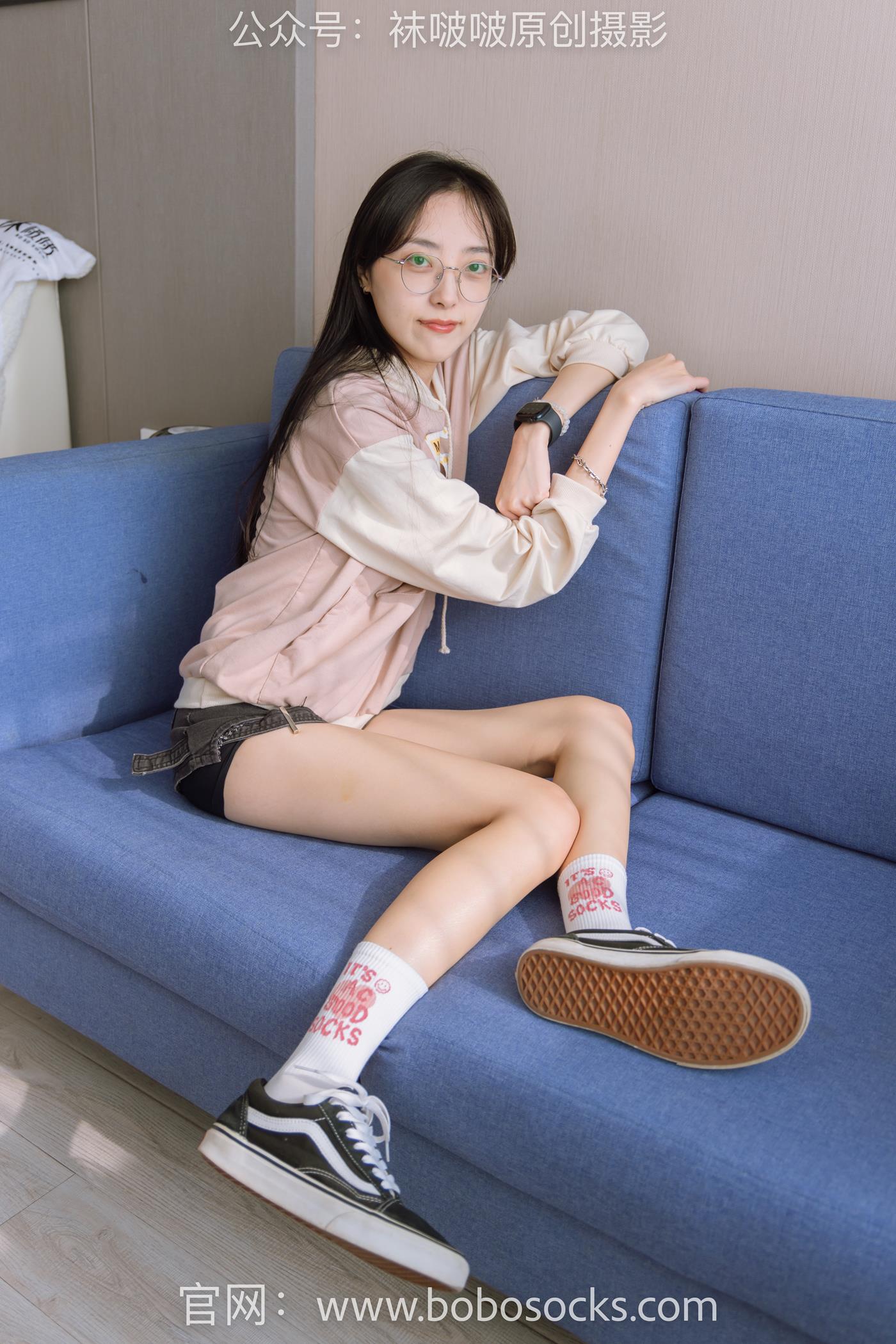 图片[27]-[BoBoSocks袜啵啵]NO.143 稚予-匡威板鞋、vans帆布鞋、两双白棉袜 (1) [84P] – 速更版-美库