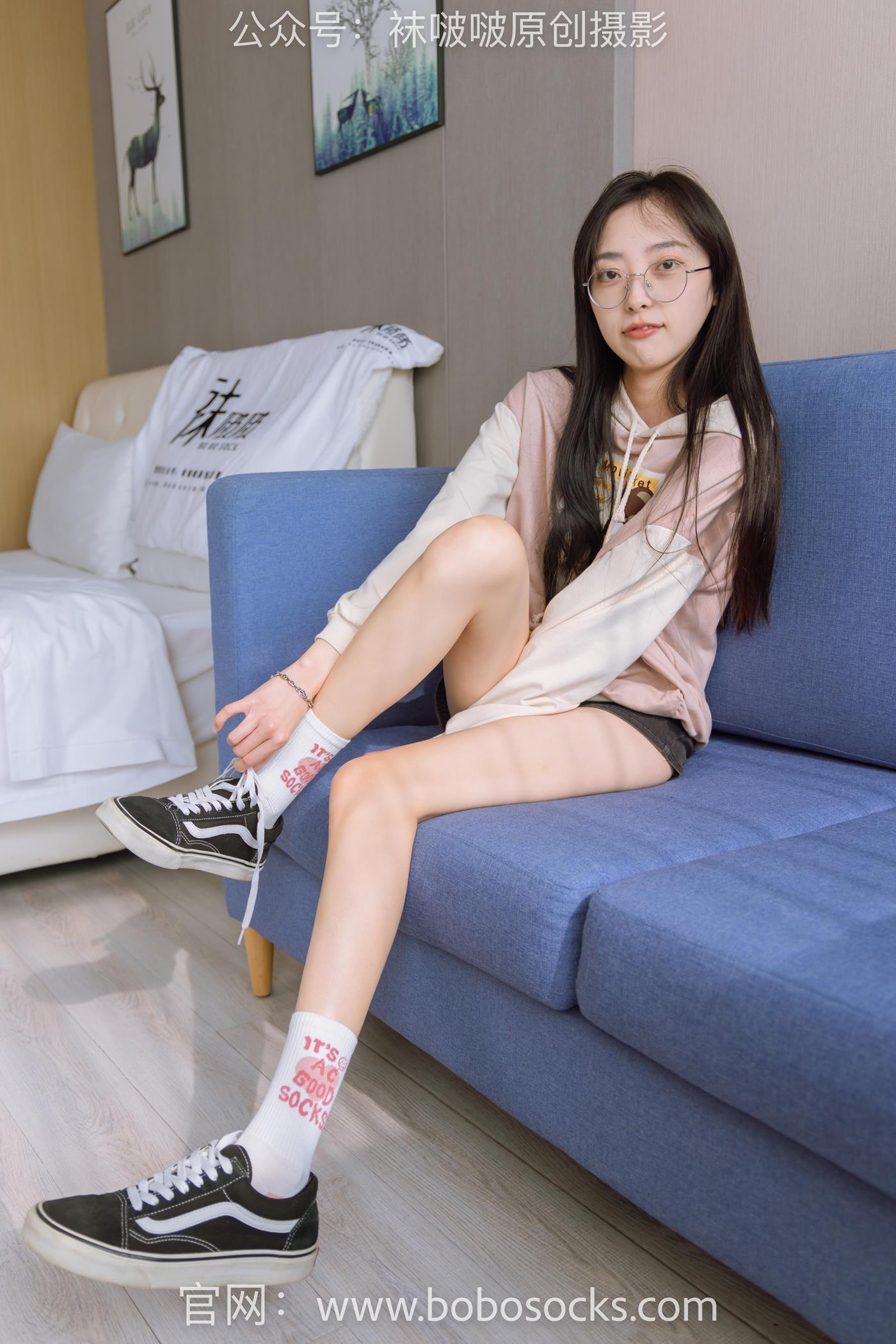 图片[38]-[BoBoSocks袜啵啵]NO.143 稚予-匡威板鞋、vans帆布鞋、两双白棉袜 (1) [84P] – 速更版-美库